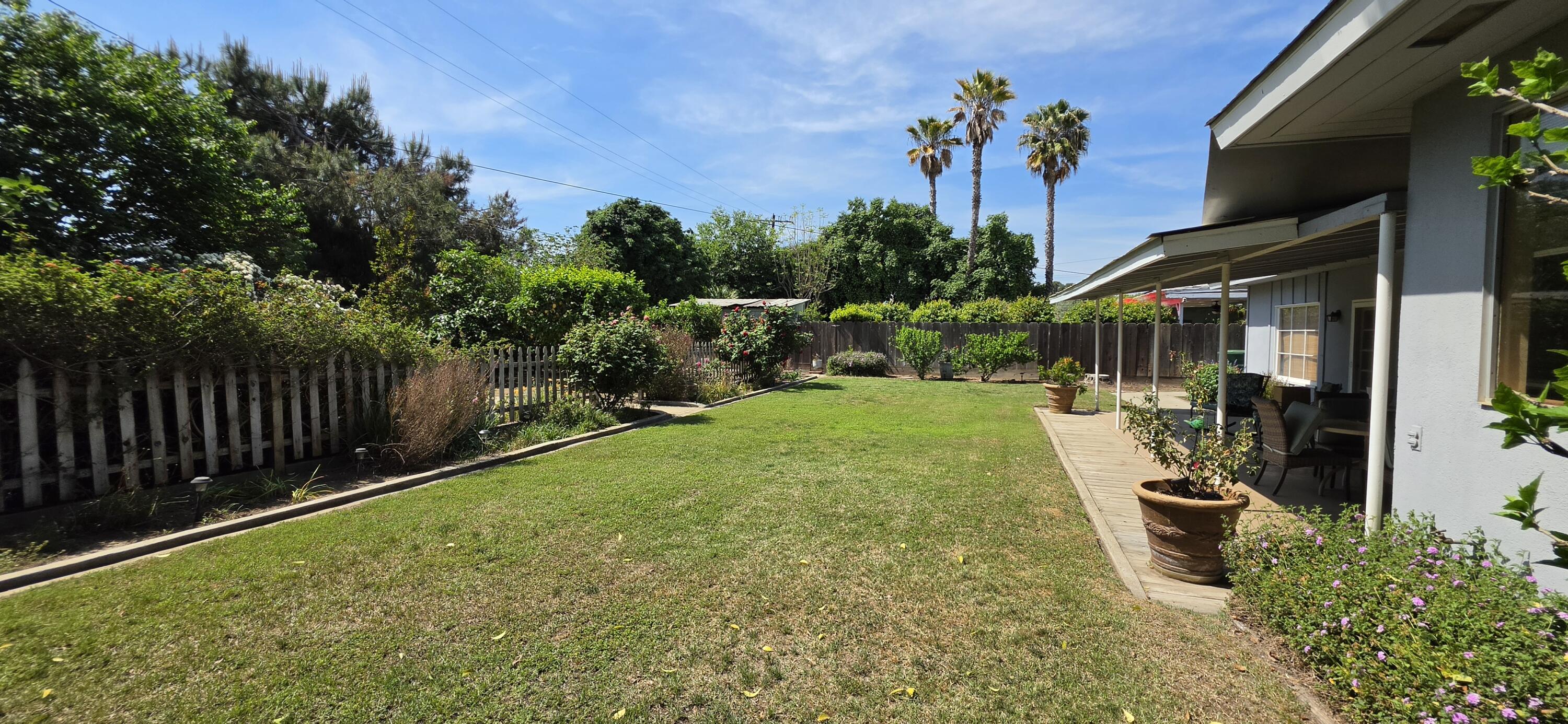 681 W Belleview Ave, Porterville, CA 93257