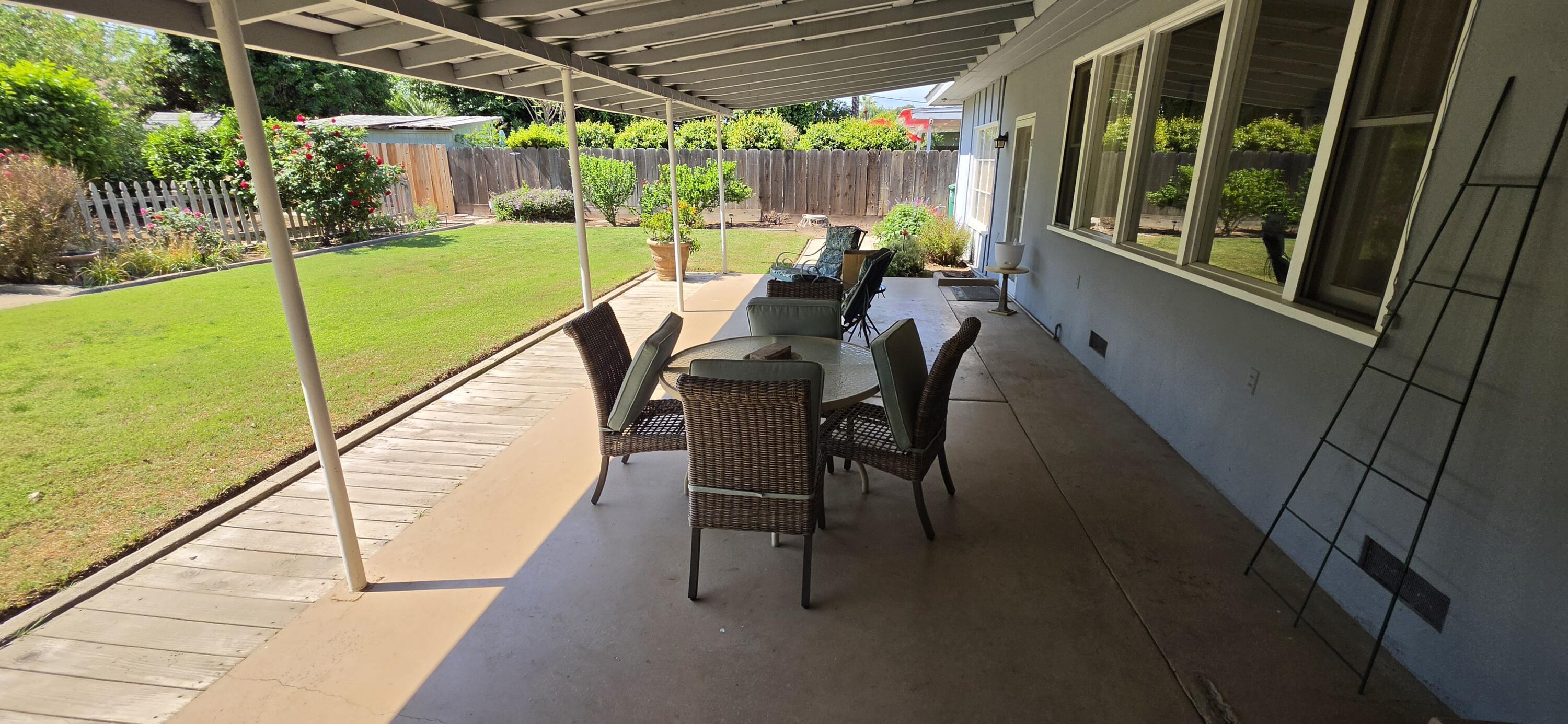 681 W Belleview Ave, Porterville, CA 93257