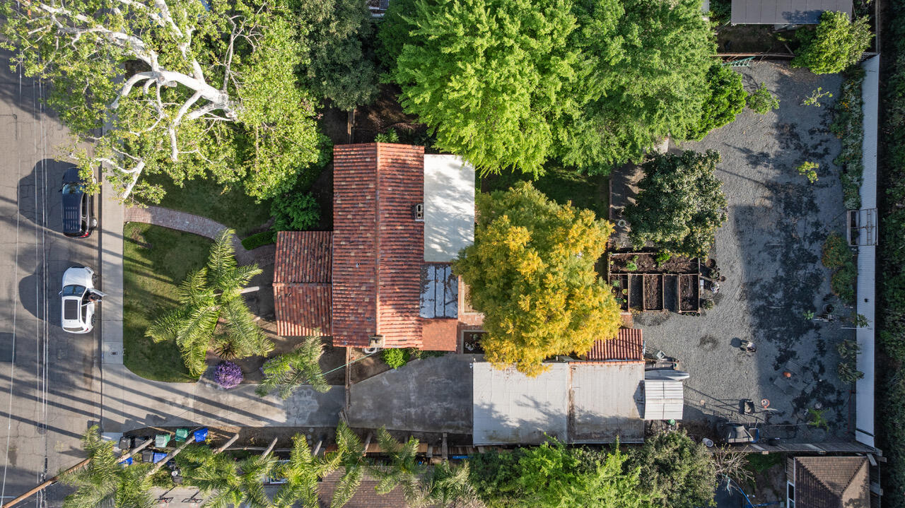 142 Carmelita St, Porterville, CA 93257