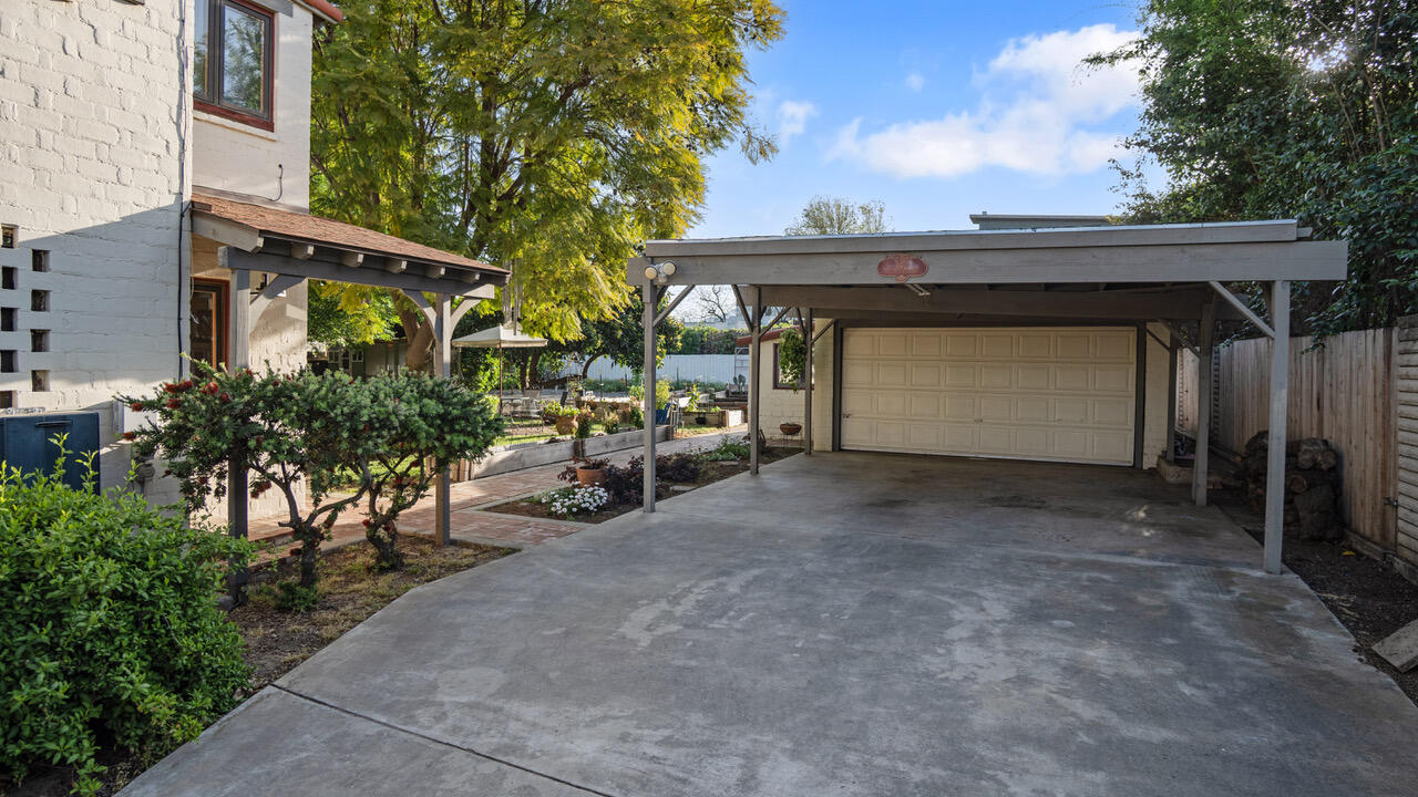 142 Carmelita St, Porterville, CA 93257