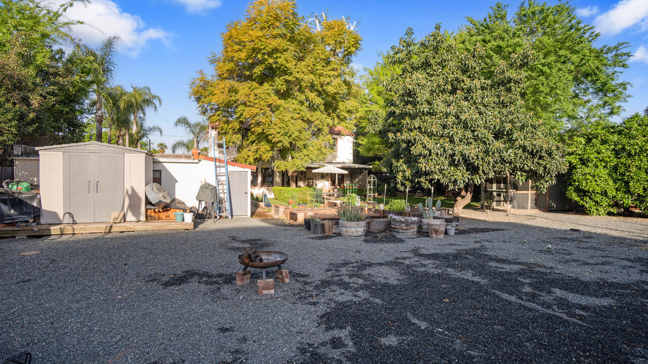 142 Carmelita St, Porterville, CA 93257