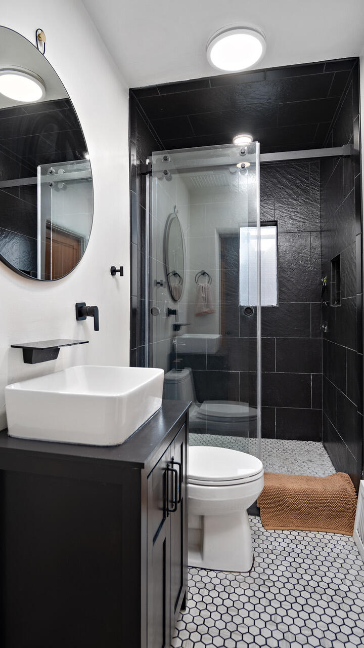 142 Carmelita St, Porterville, CA 93257