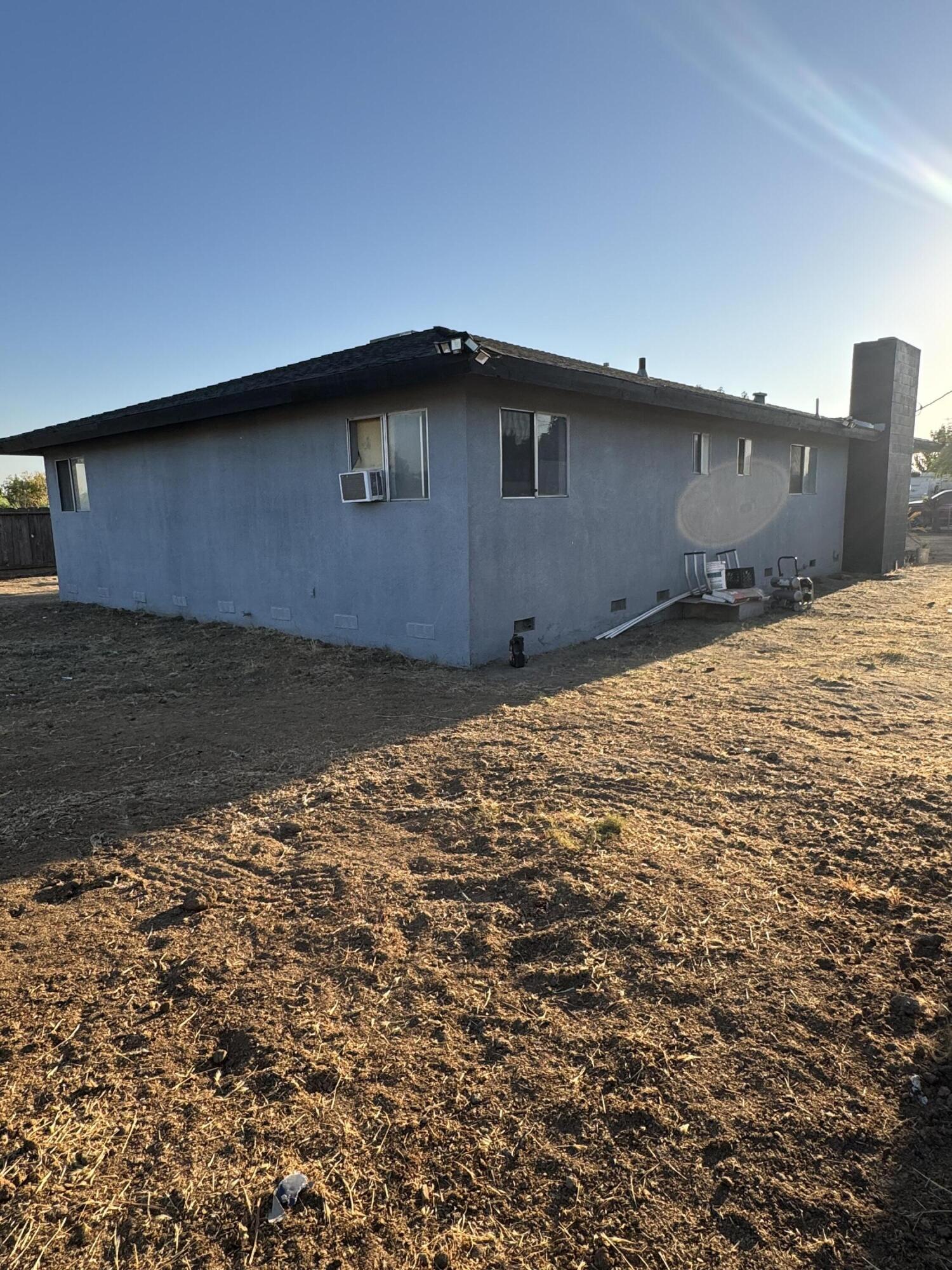 579 S Villa St, Porterville, CA 93257