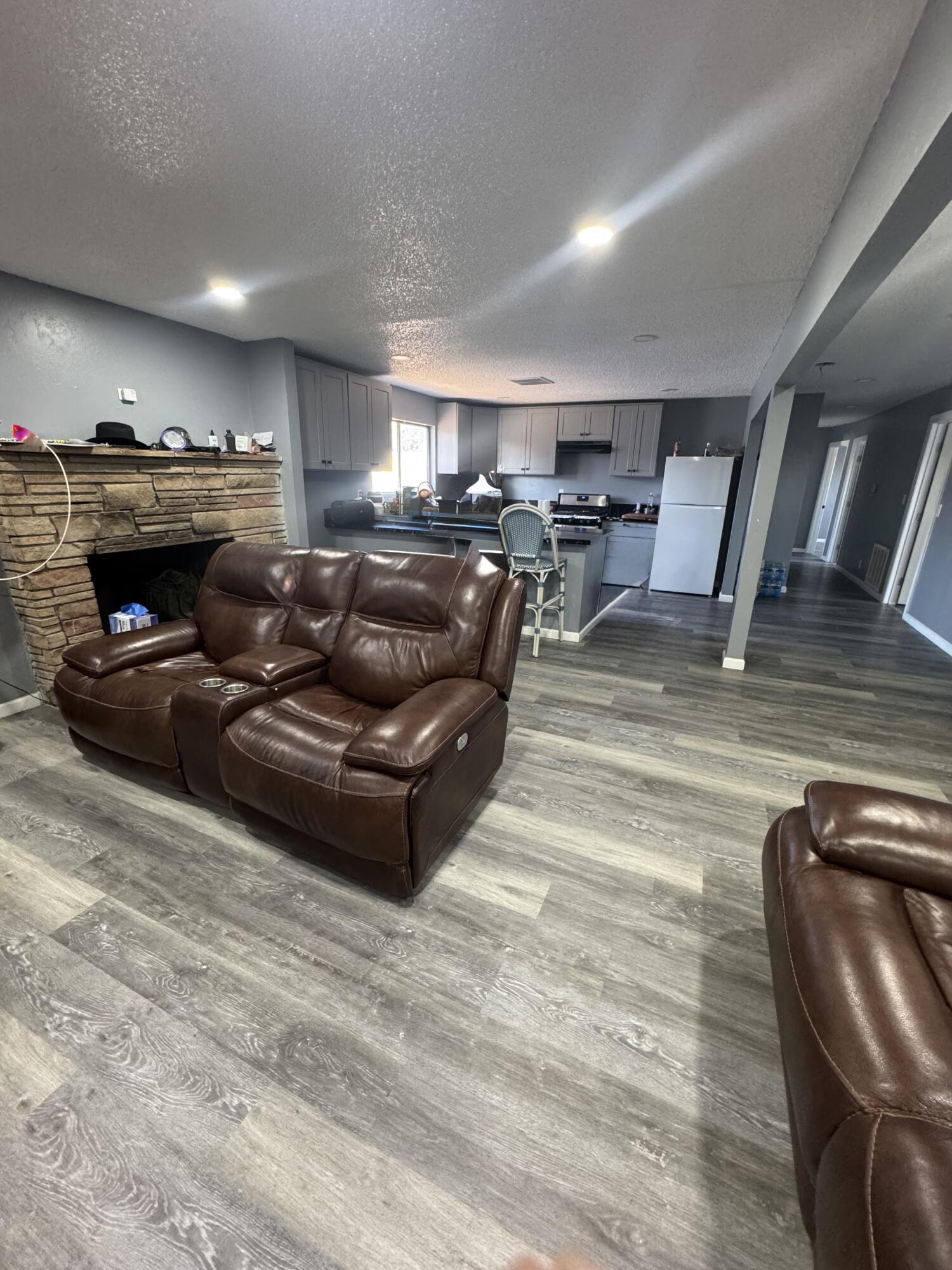 579 S Villa St, Porterville, CA 93257