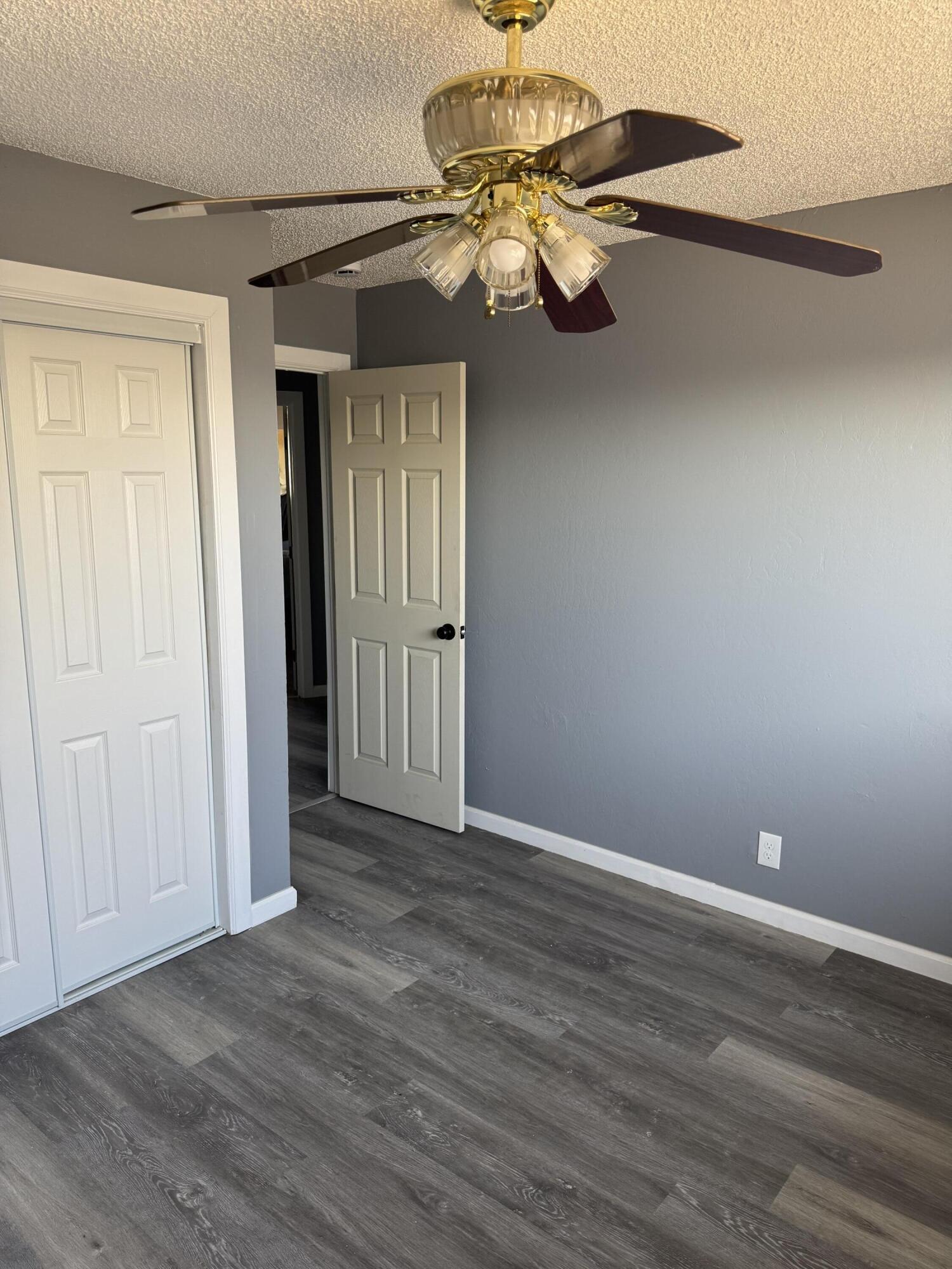 579 S Villa St, Porterville, CA 93257