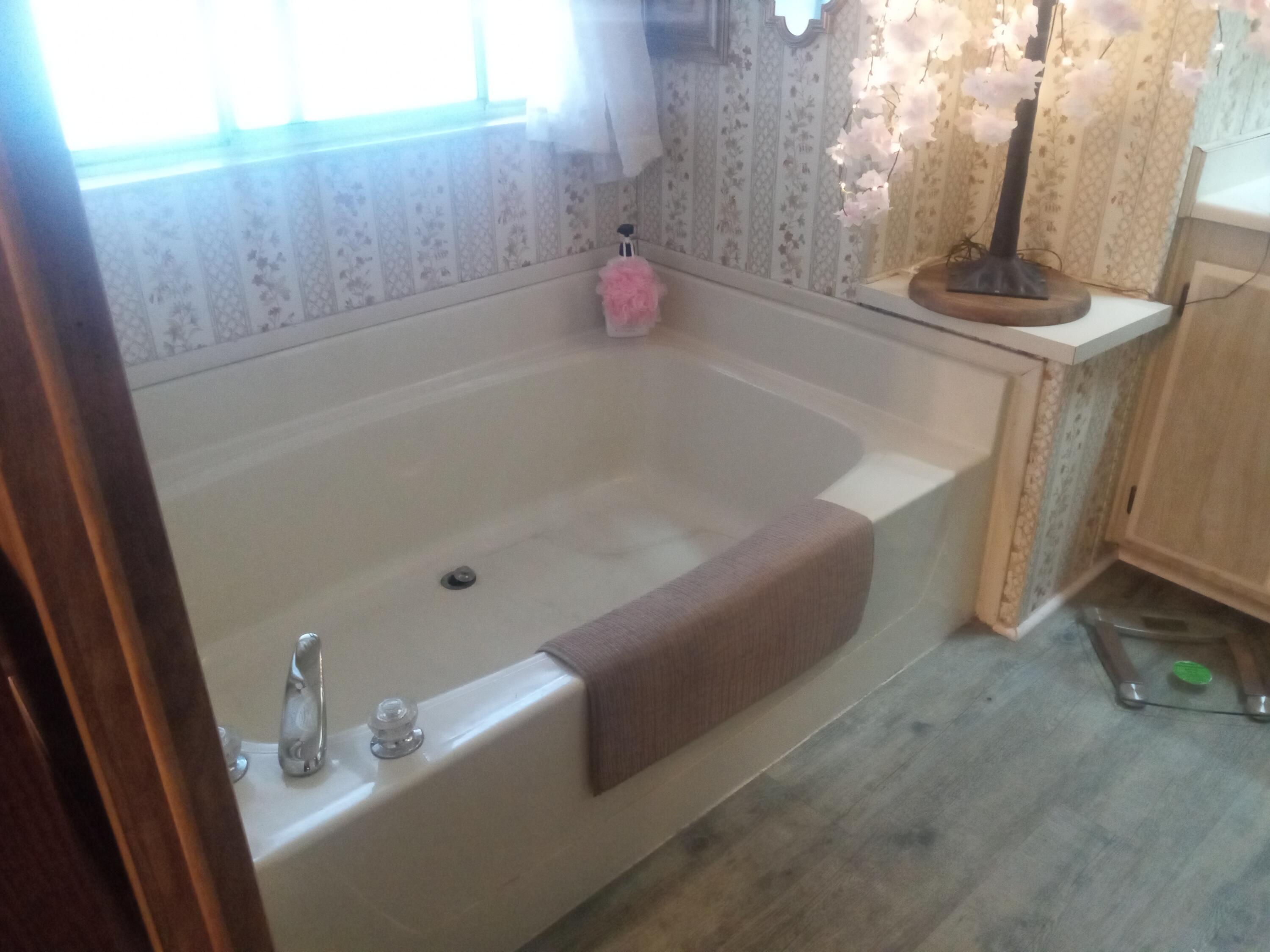 2400 W Midvalley Ave #S1, Visalia, CA 93277