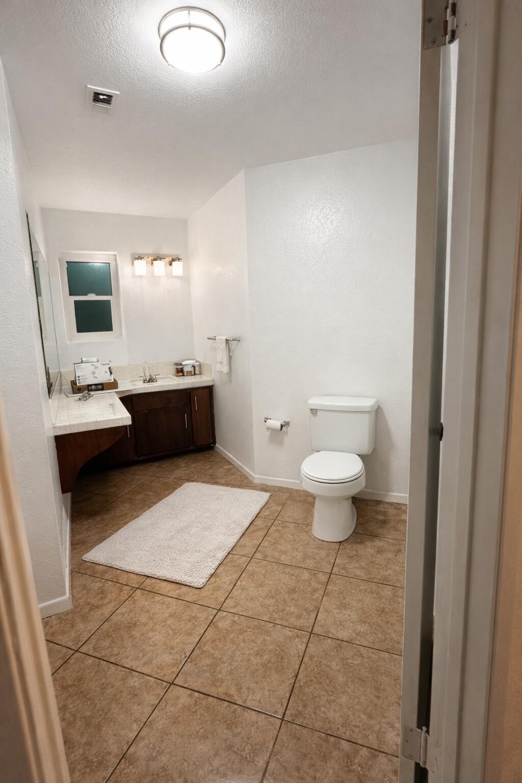 555 S Halcyon Rd, Arroyo Grande, CA 93420