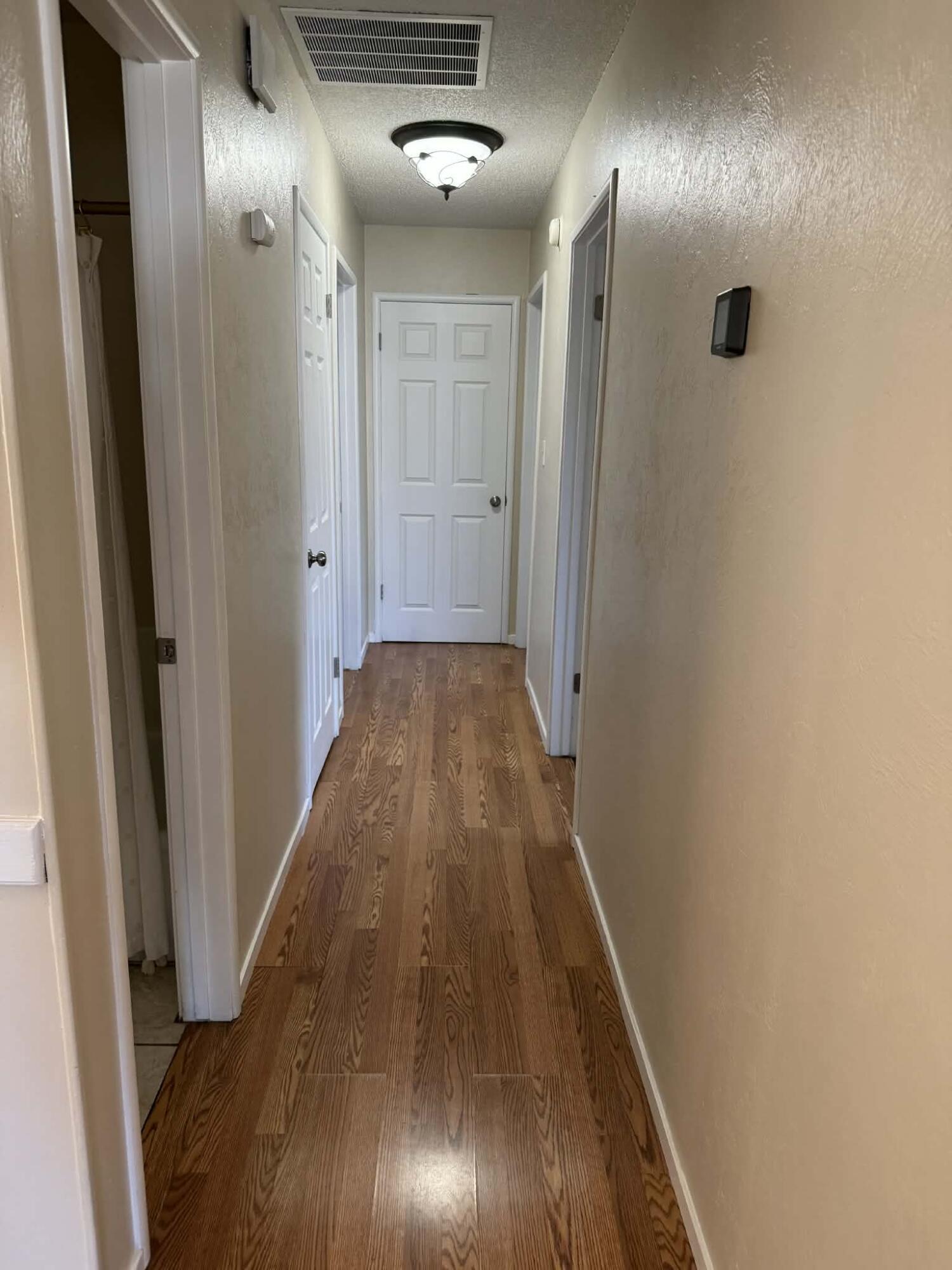 1511 W Sunnyside Ave, Visalia, CA 93277