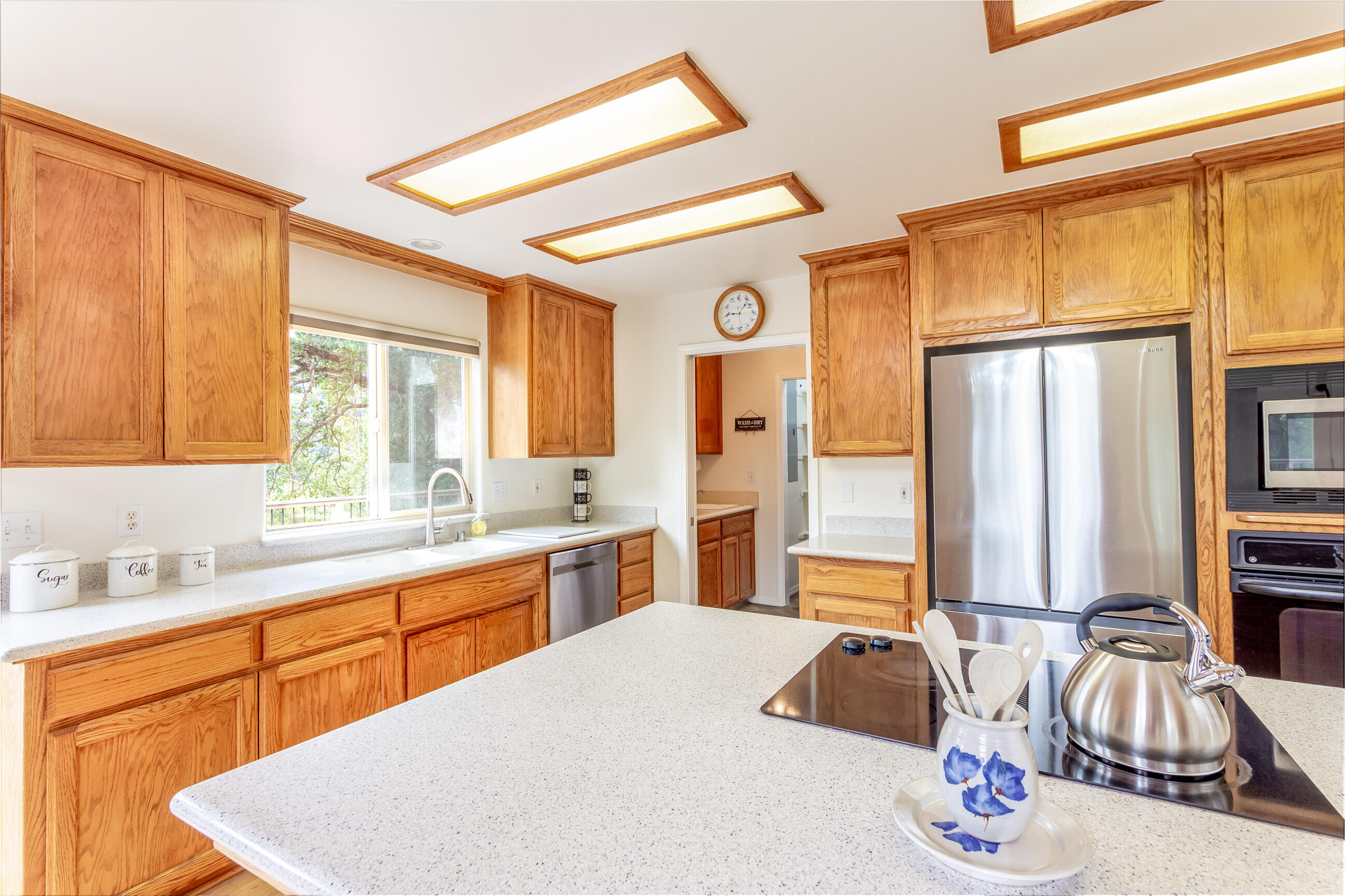 46798 Sequoia Ct, Three Rivers, CA 93271