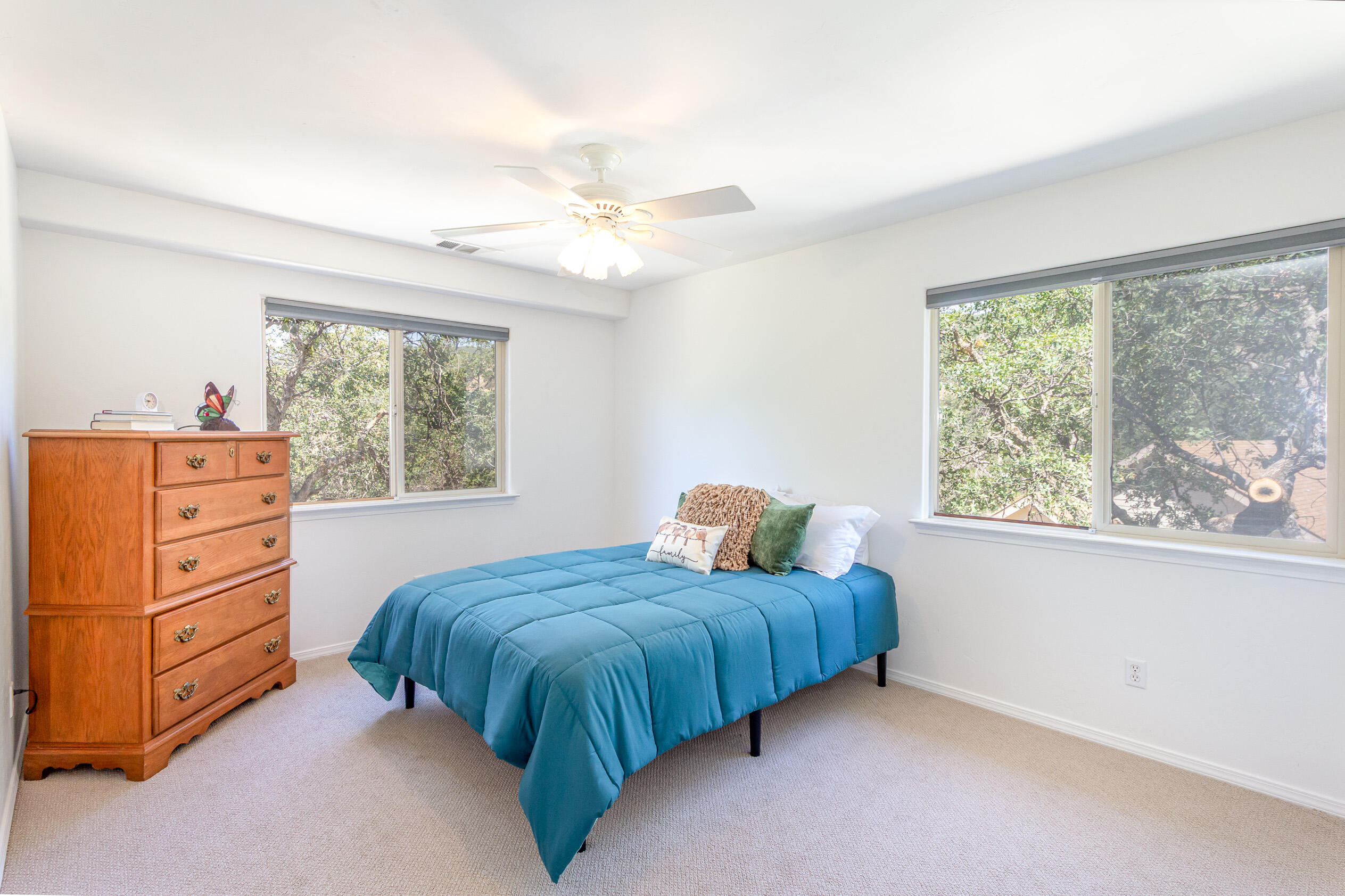 46798 Sequoia Ct, Three Rivers, CA 93271