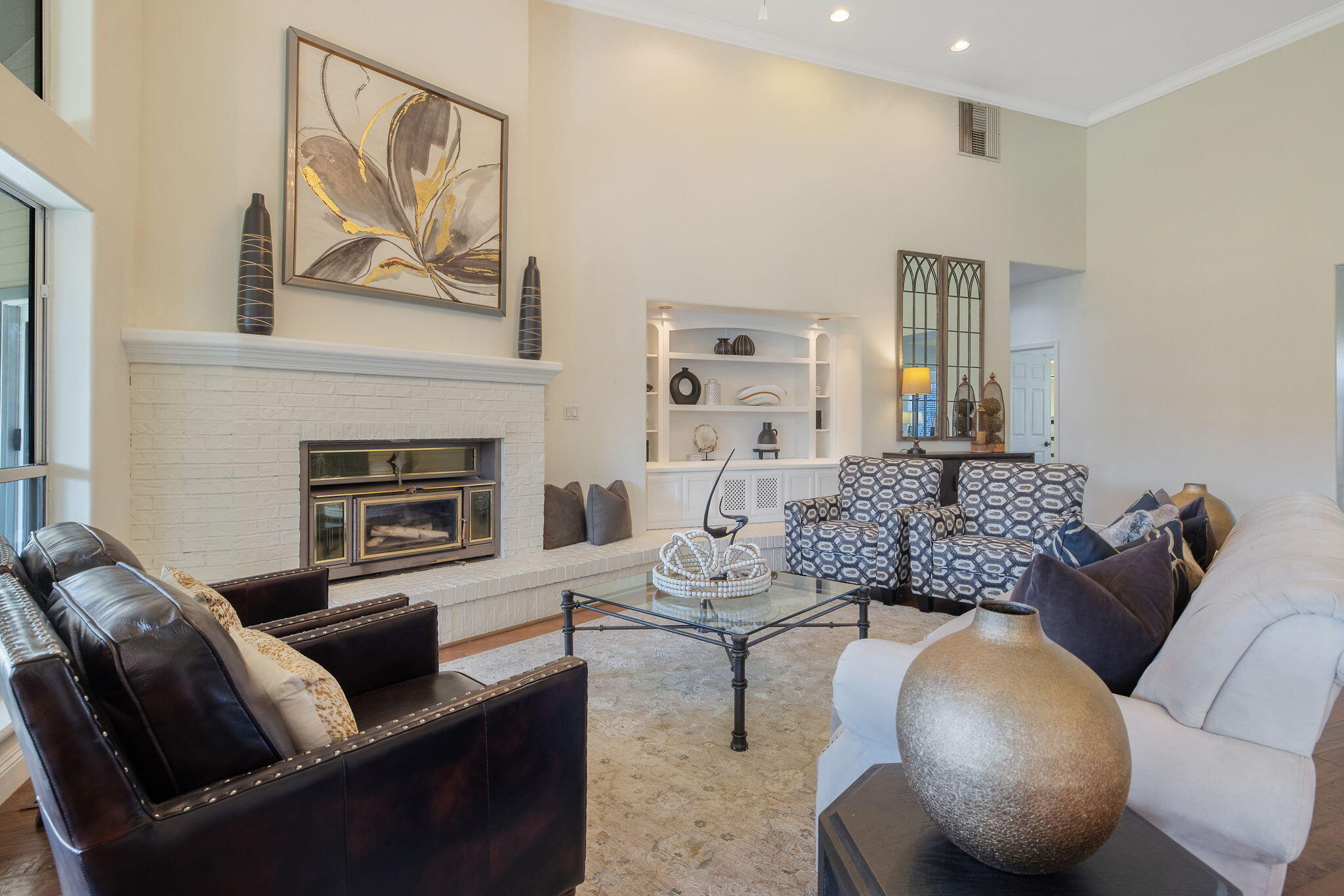 703 N Shirk Rd, Visalia, CA 93291