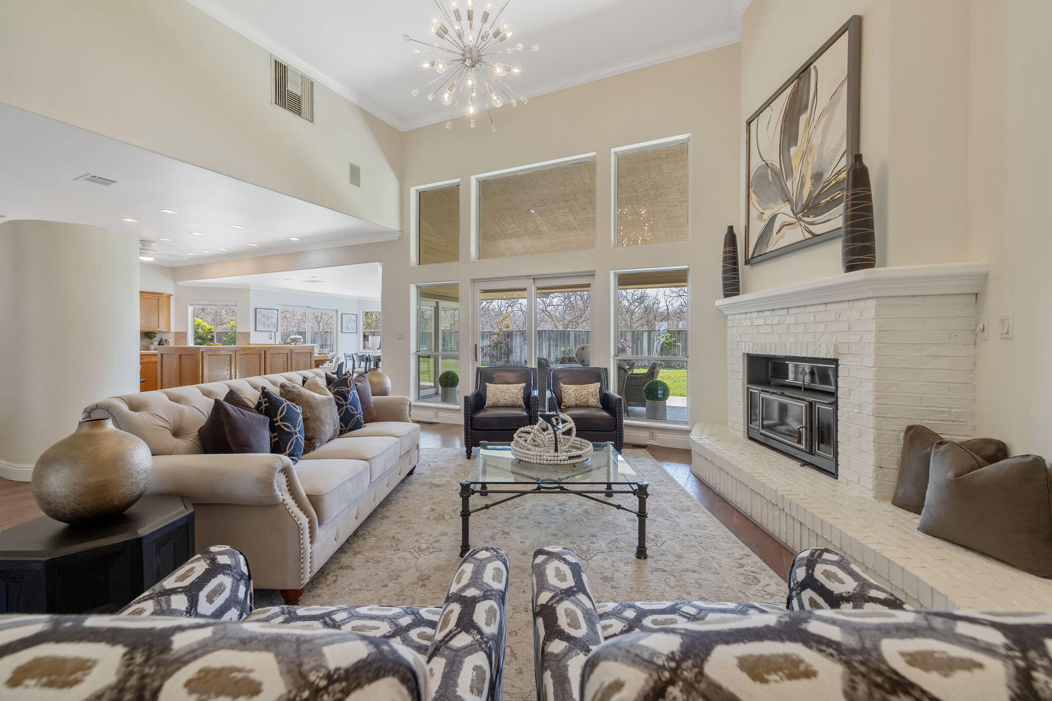 703 N Shirk Rd, Visalia, CA 93291