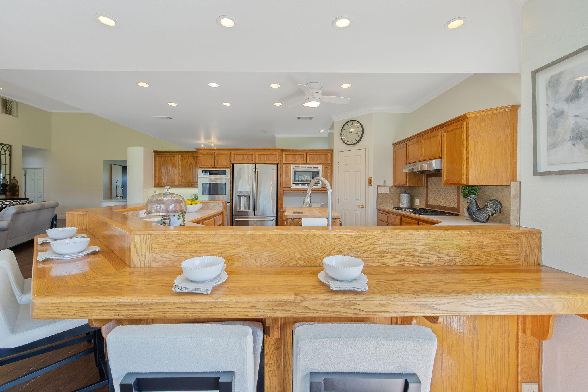 703 N Shirk Rd, Visalia, CA 93291