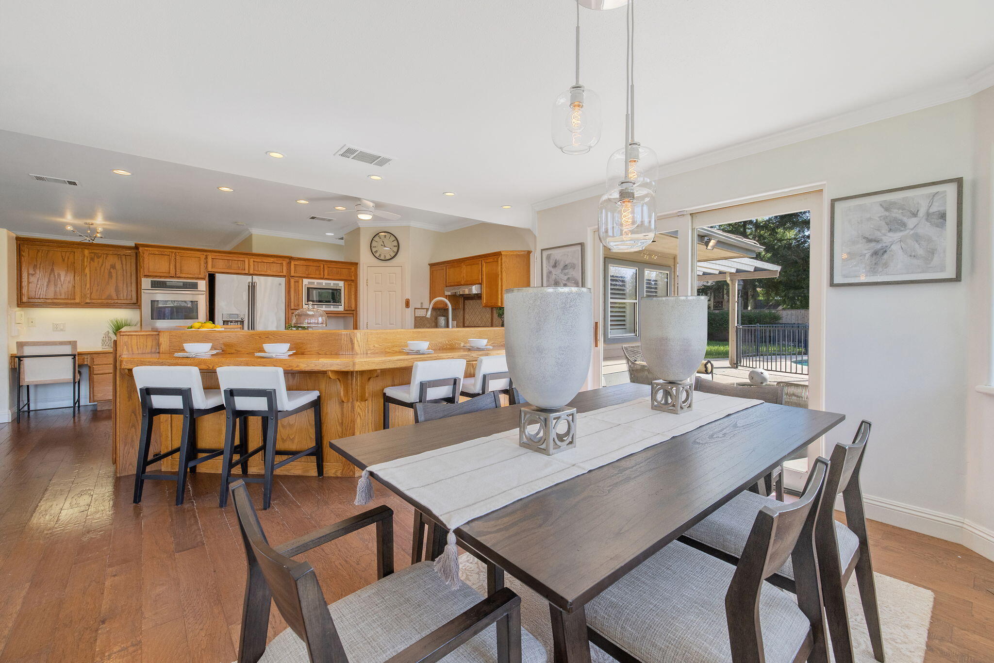 703 N Shirk Rd, Visalia, CA 93291