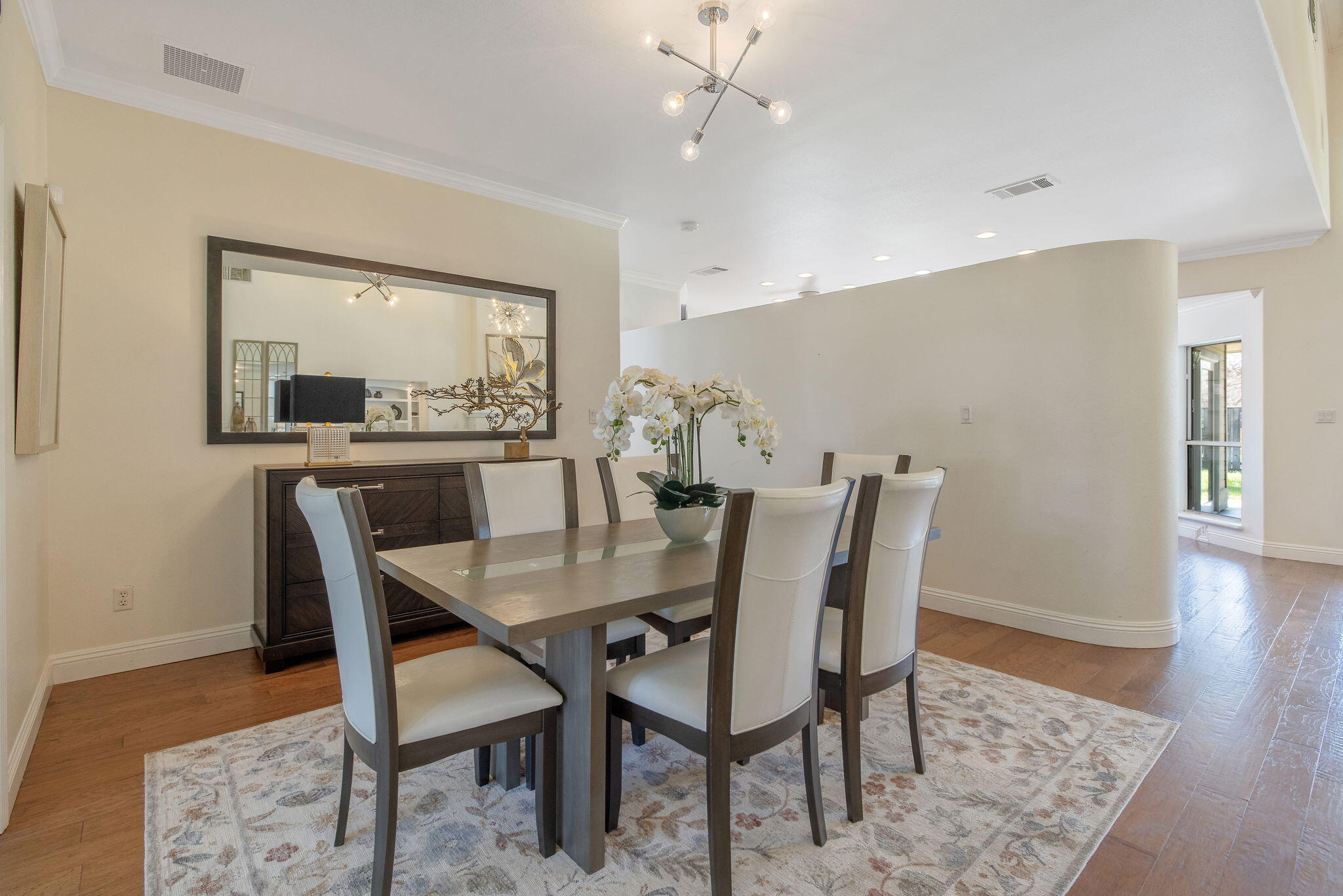 703 N Shirk Rd, Visalia, CA 93291