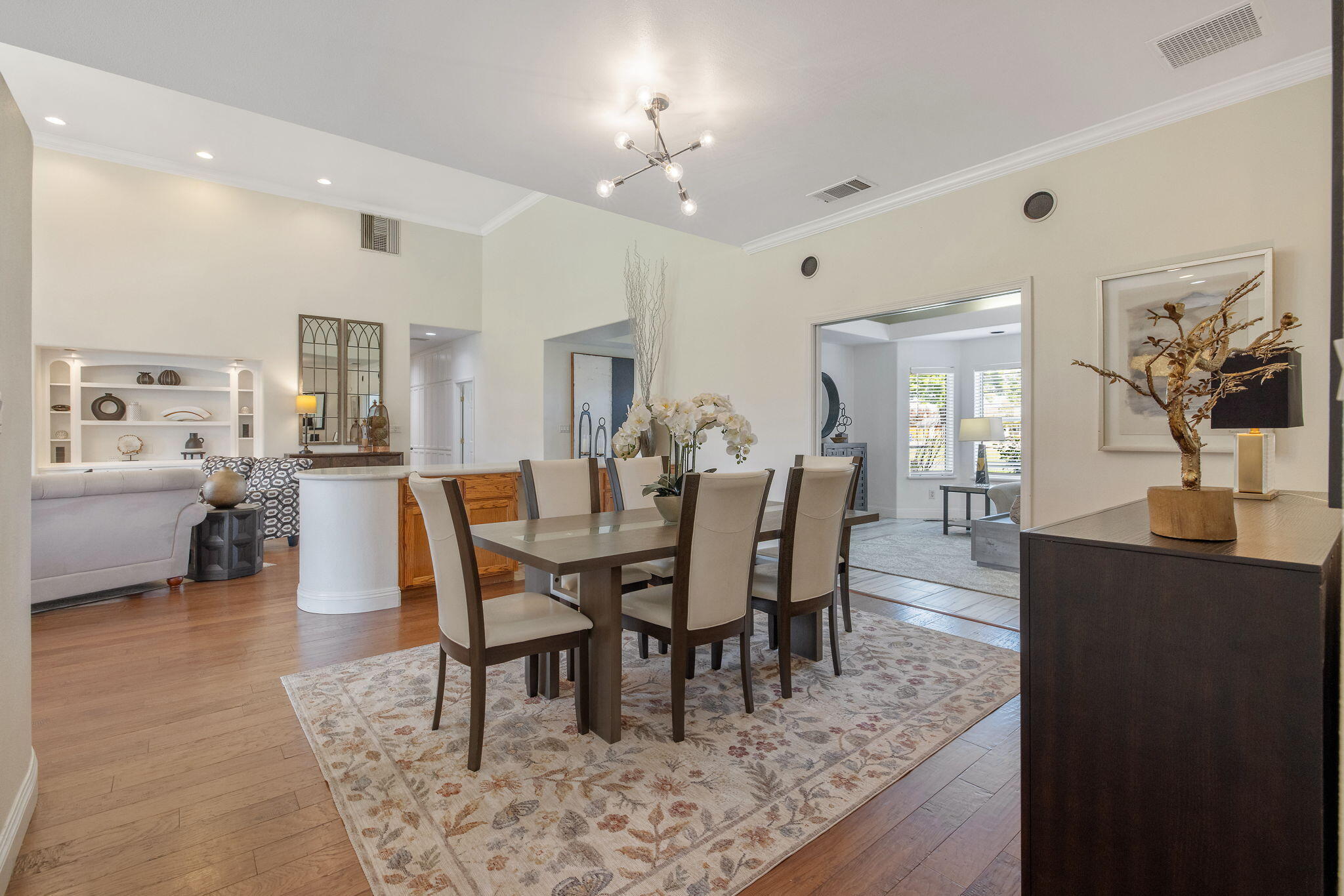 703 N Shirk Rd, Visalia, CA 93291