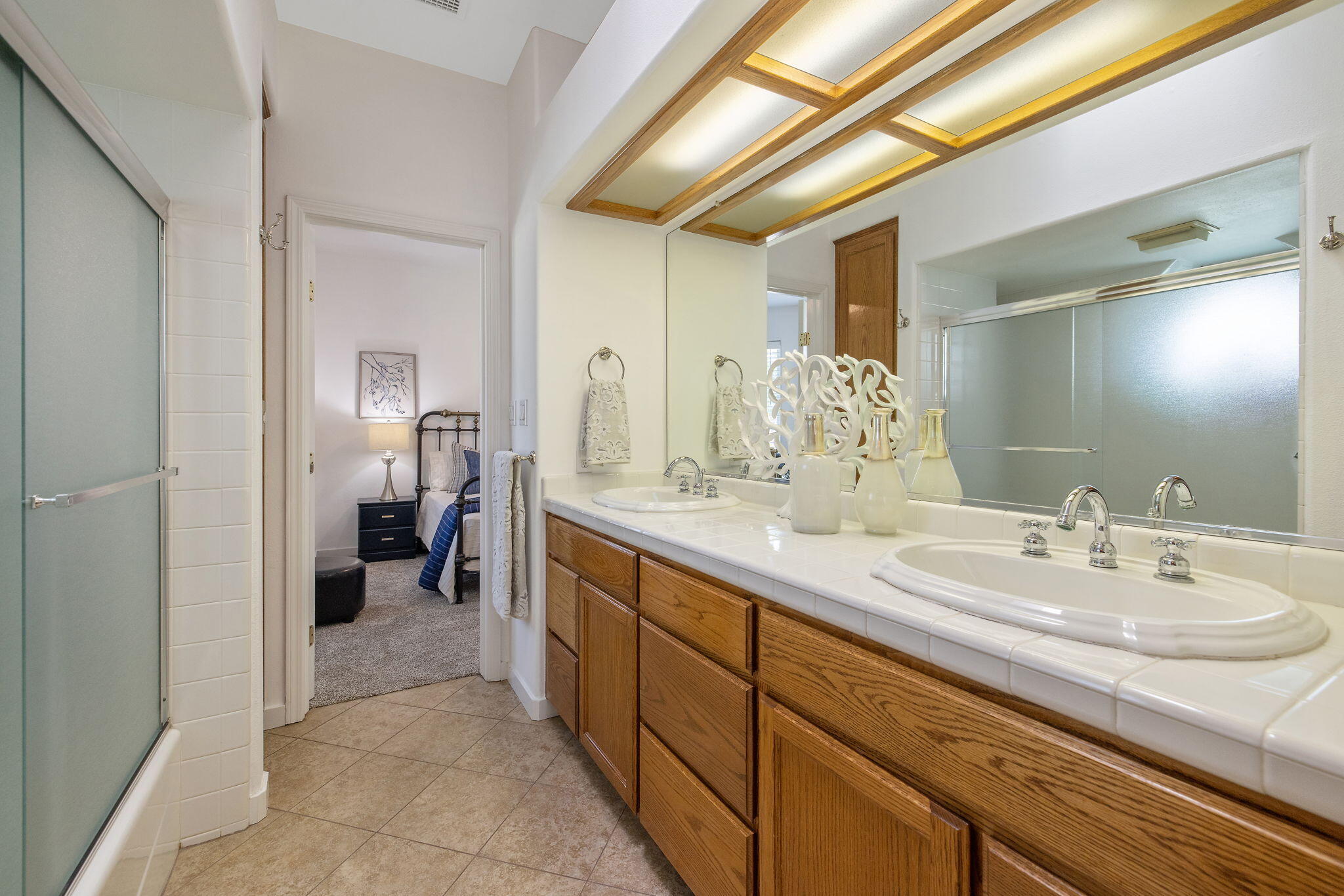 703 N Shirk Rd, Visalia, CA 93291