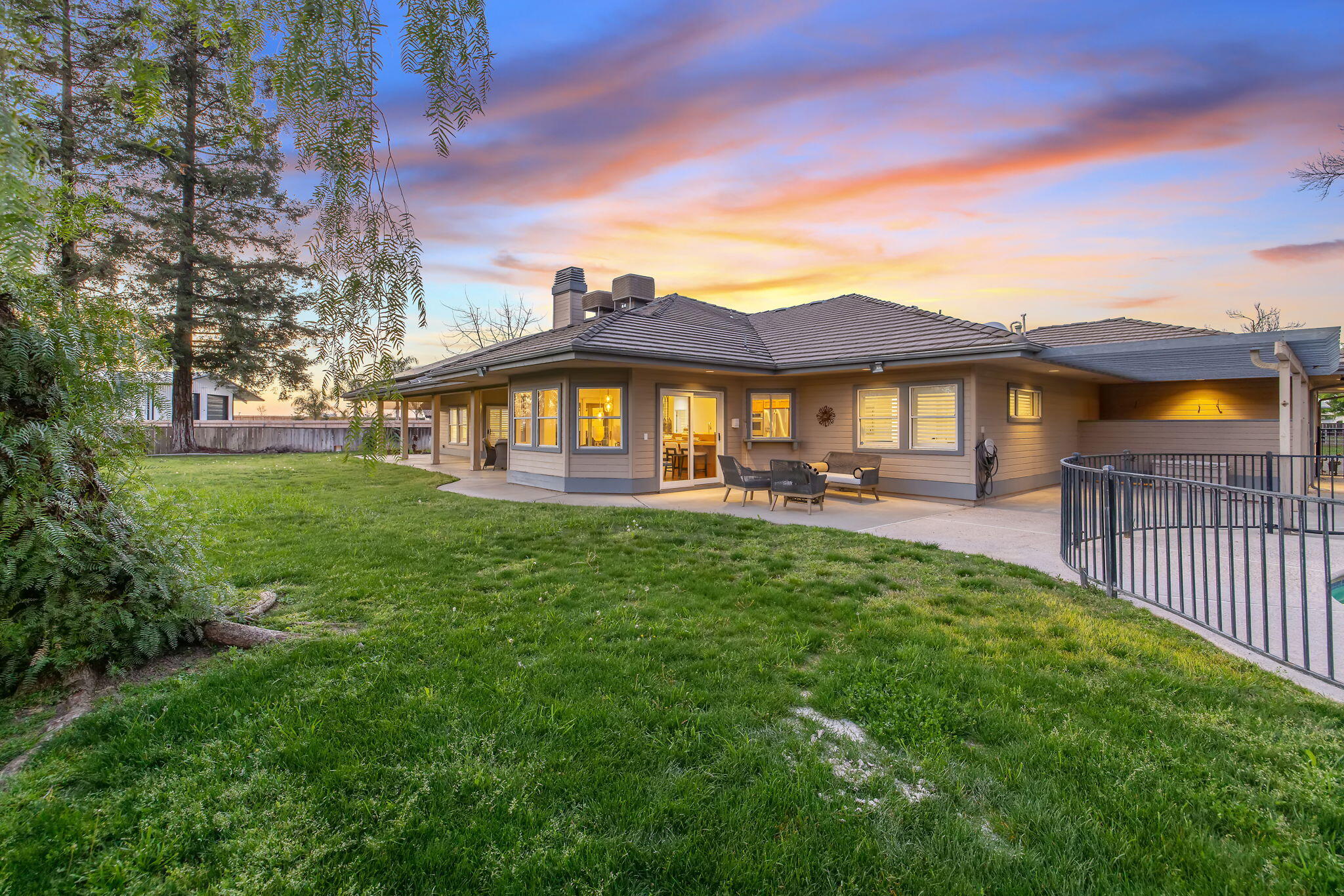 703 N Shirk Rd, Visalia, CA 93291