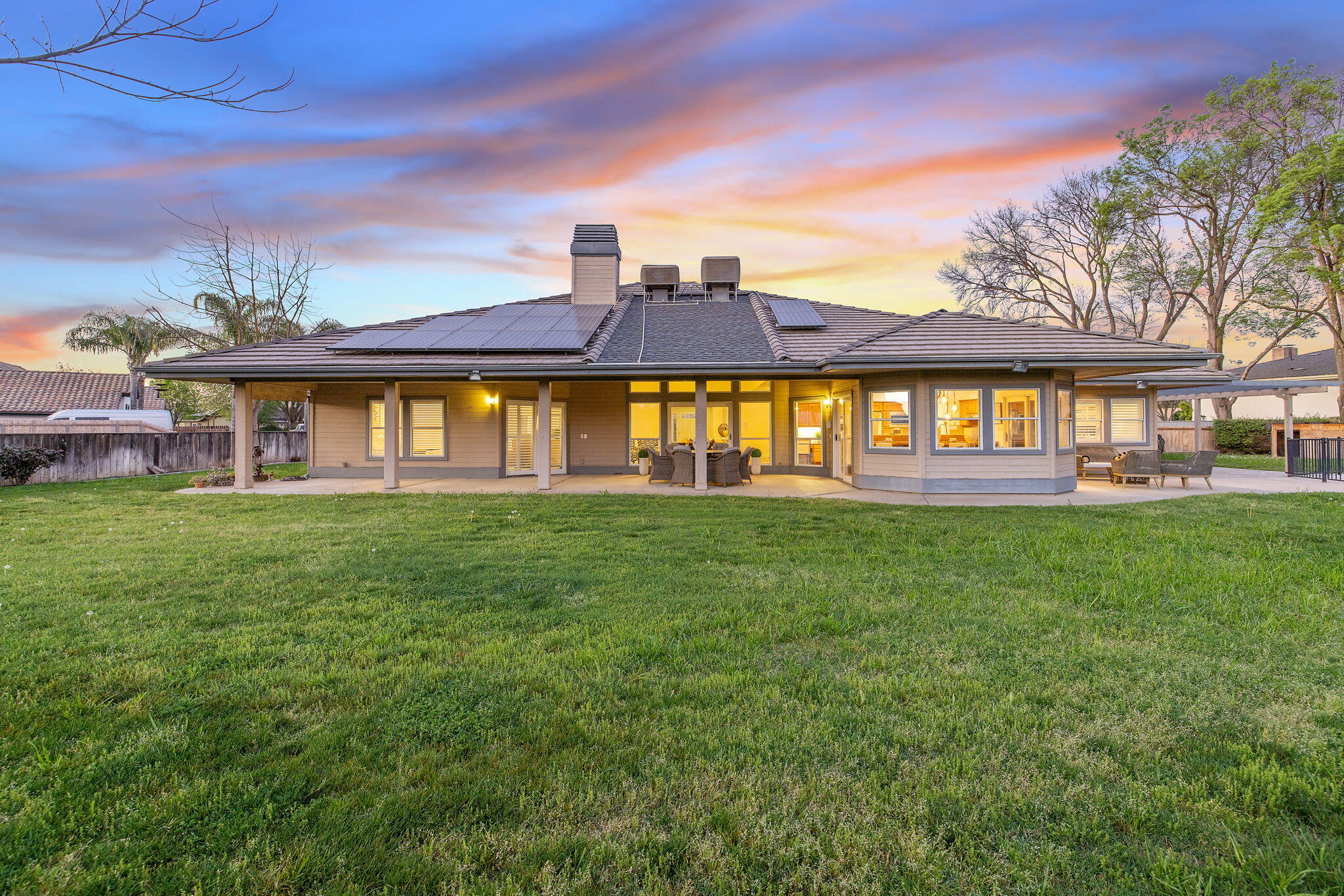 703 N Shirk Rd, Visalia, CA 93291