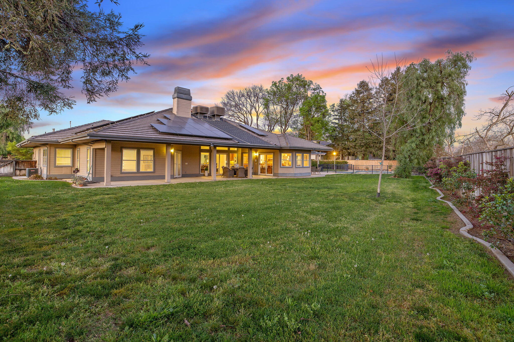 703 N Shirk Rd, Visalia, CA 93291