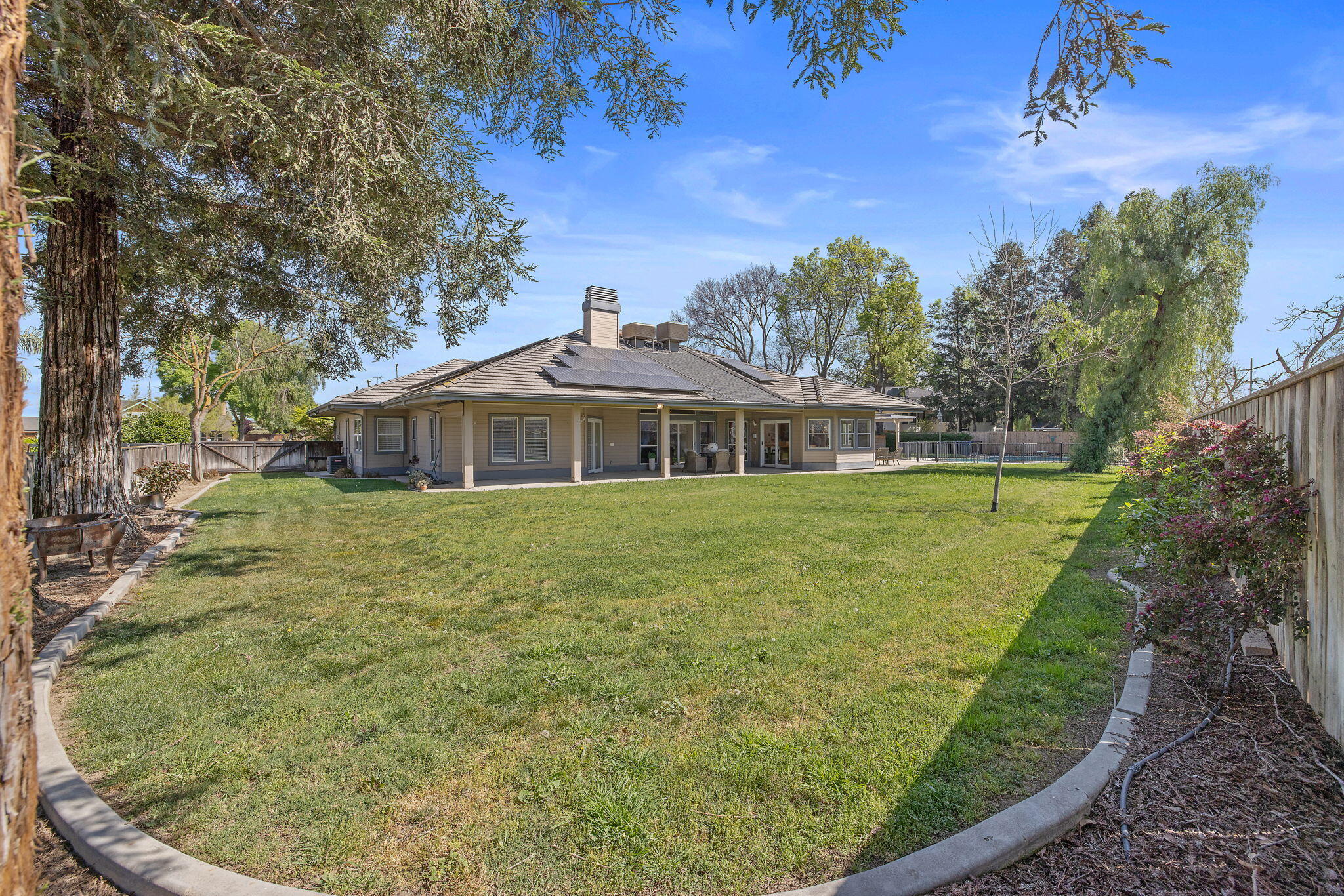 703 N Shirk Rd, Visalia, CA 93291