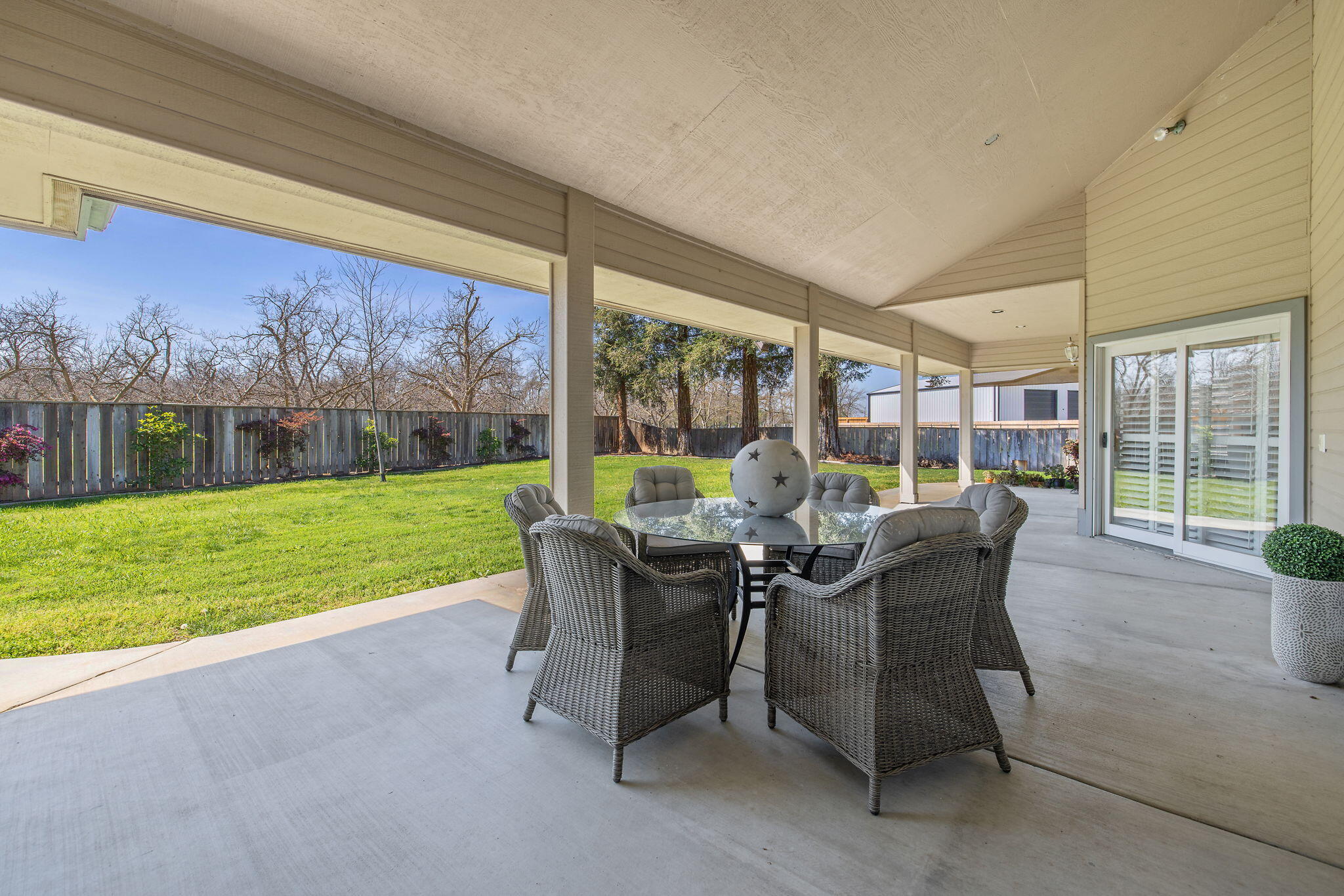 703 N Shirk Rd, Visalia, CA 93291