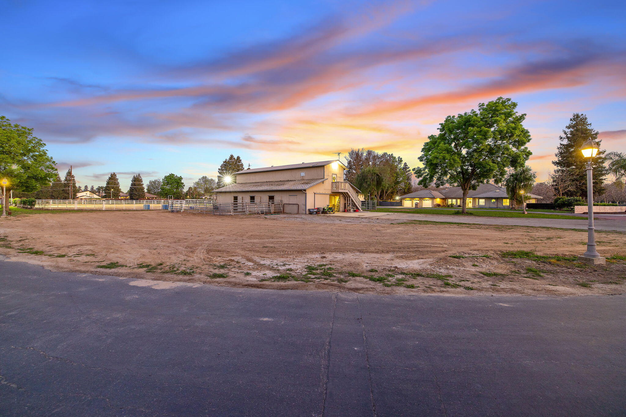 703 N Shirk Rd, Visalia, CA 93291