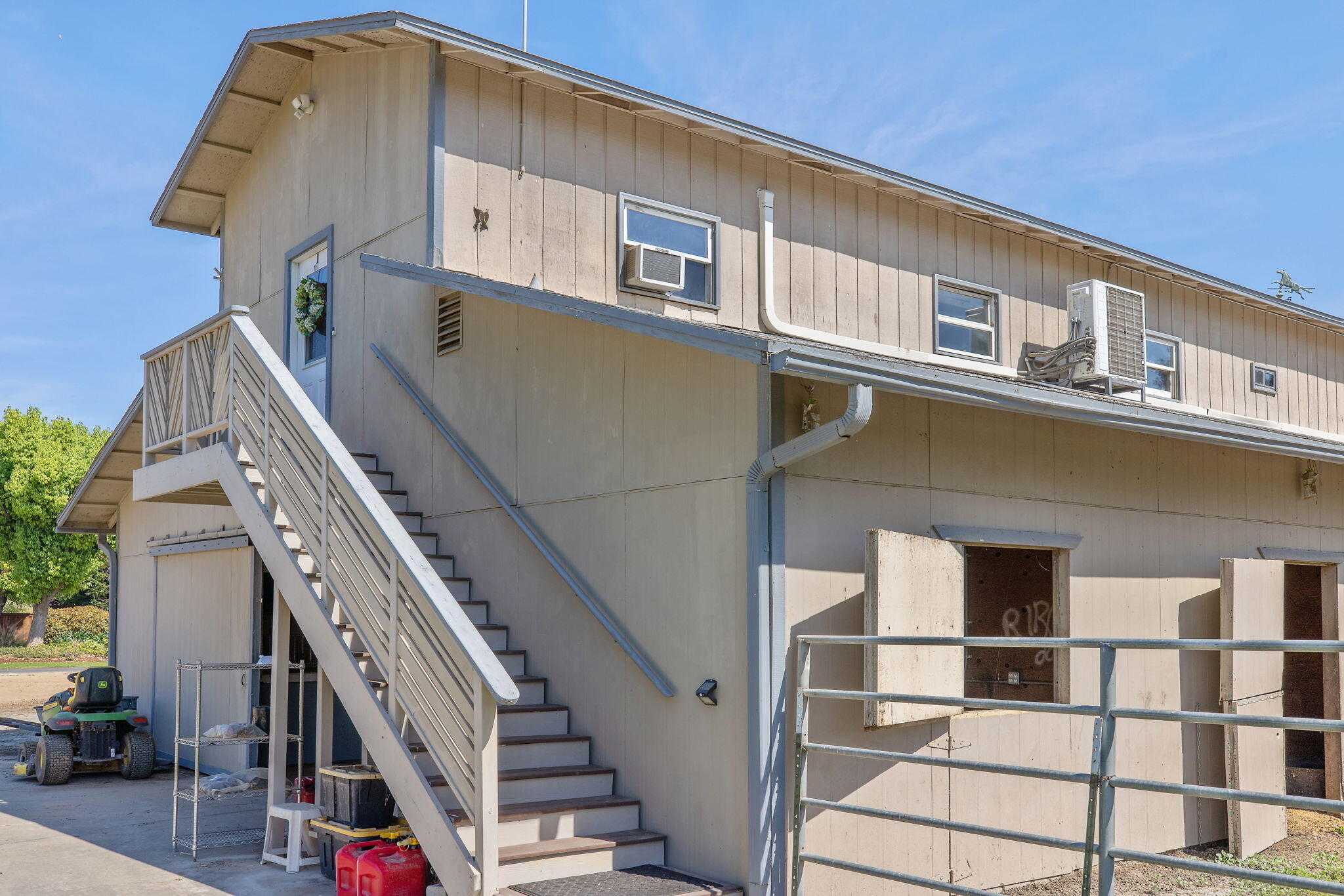 703 N Shirk Rd, Visalia, CA 93291