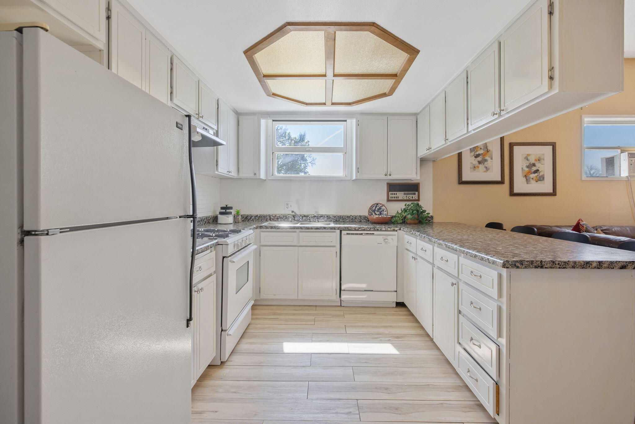 703 N Shirk Rd, Visalia, CA 93291