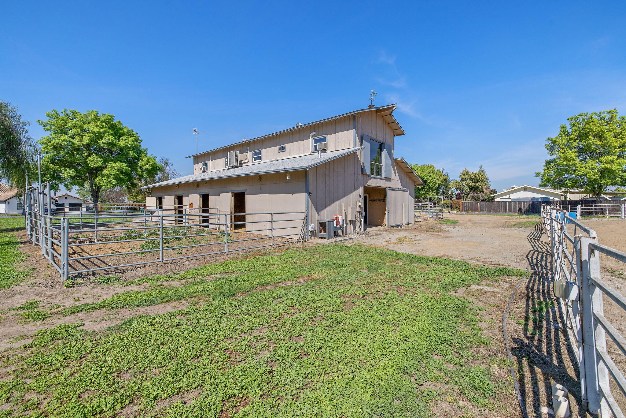 703 N Shirk Rd, Visalia, CA 93291