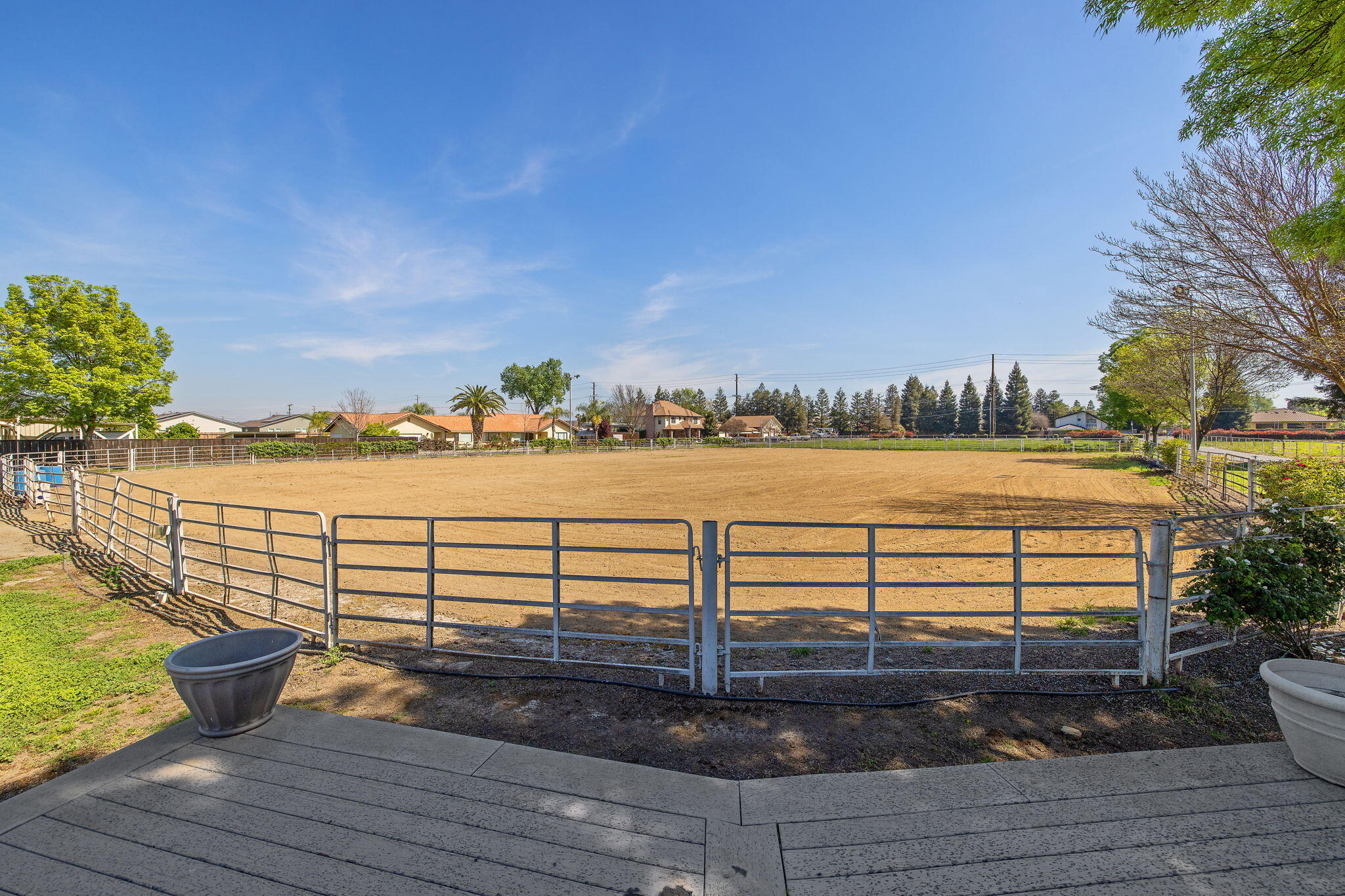 703 N Shirk Rd, Visalia, CA 93291