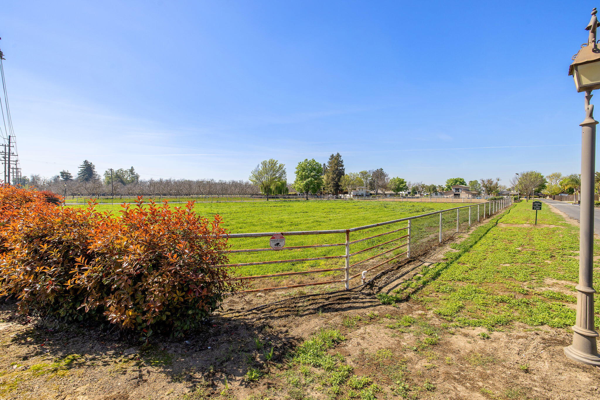 703 N Shirk Rd, Visalia, CA 93291