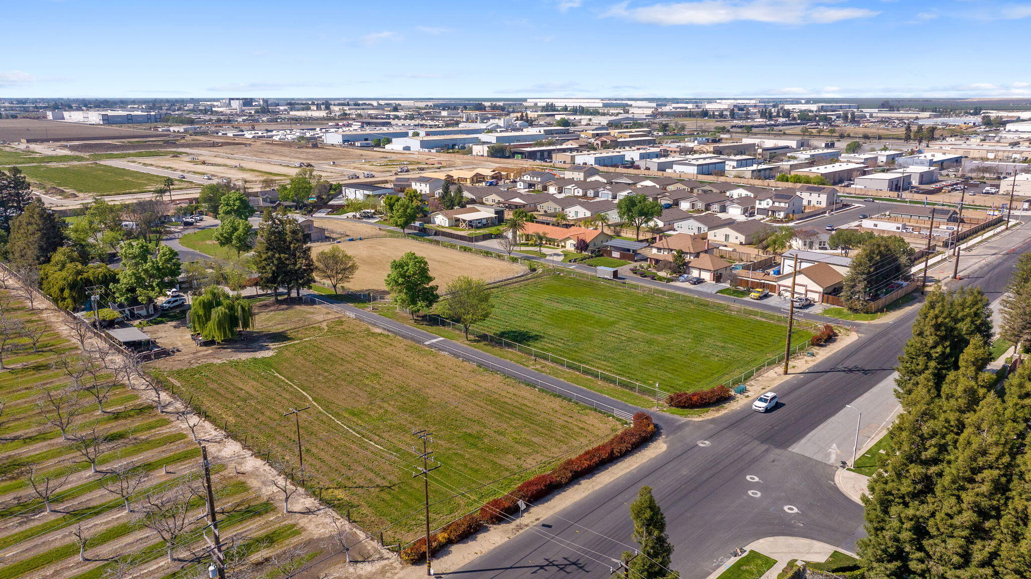 703 N Shirk Rd, Visalia, CA 93291