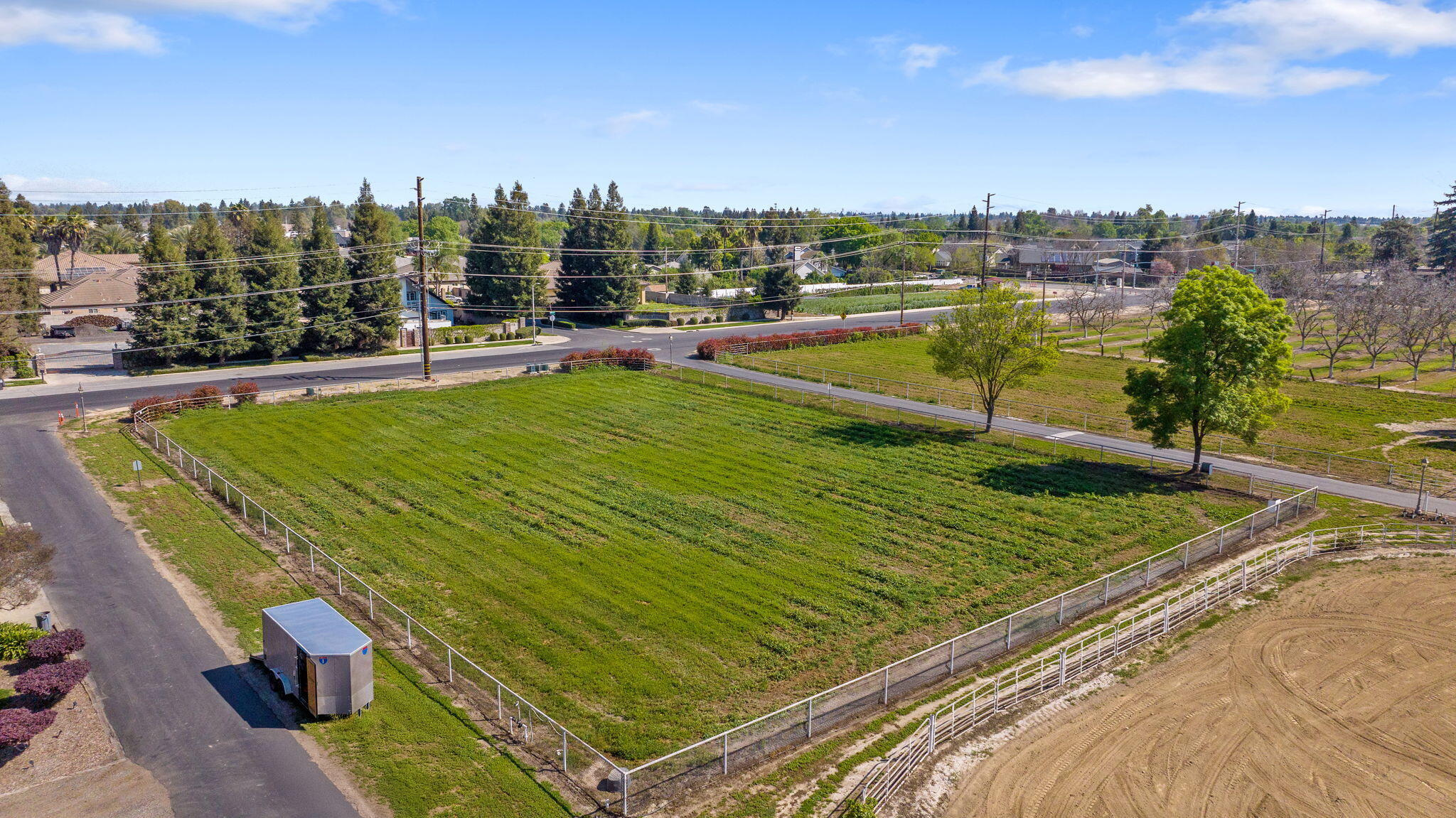 703 N Shirk Rd, Visalia, CA 93291