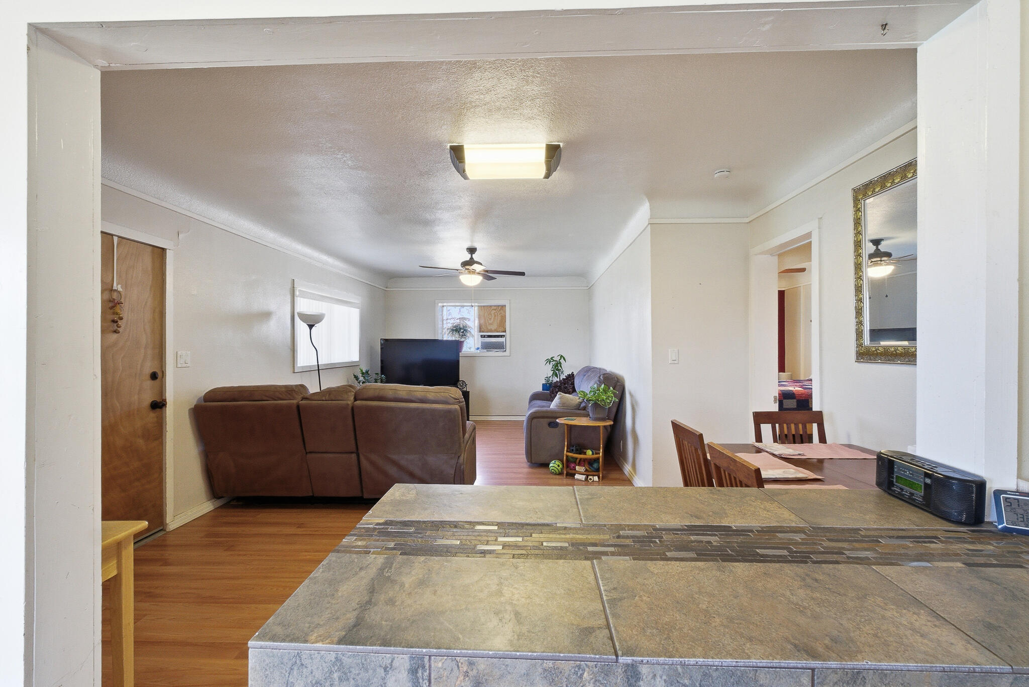 2120 S Kaweah Ave, Exeter, CA 93221