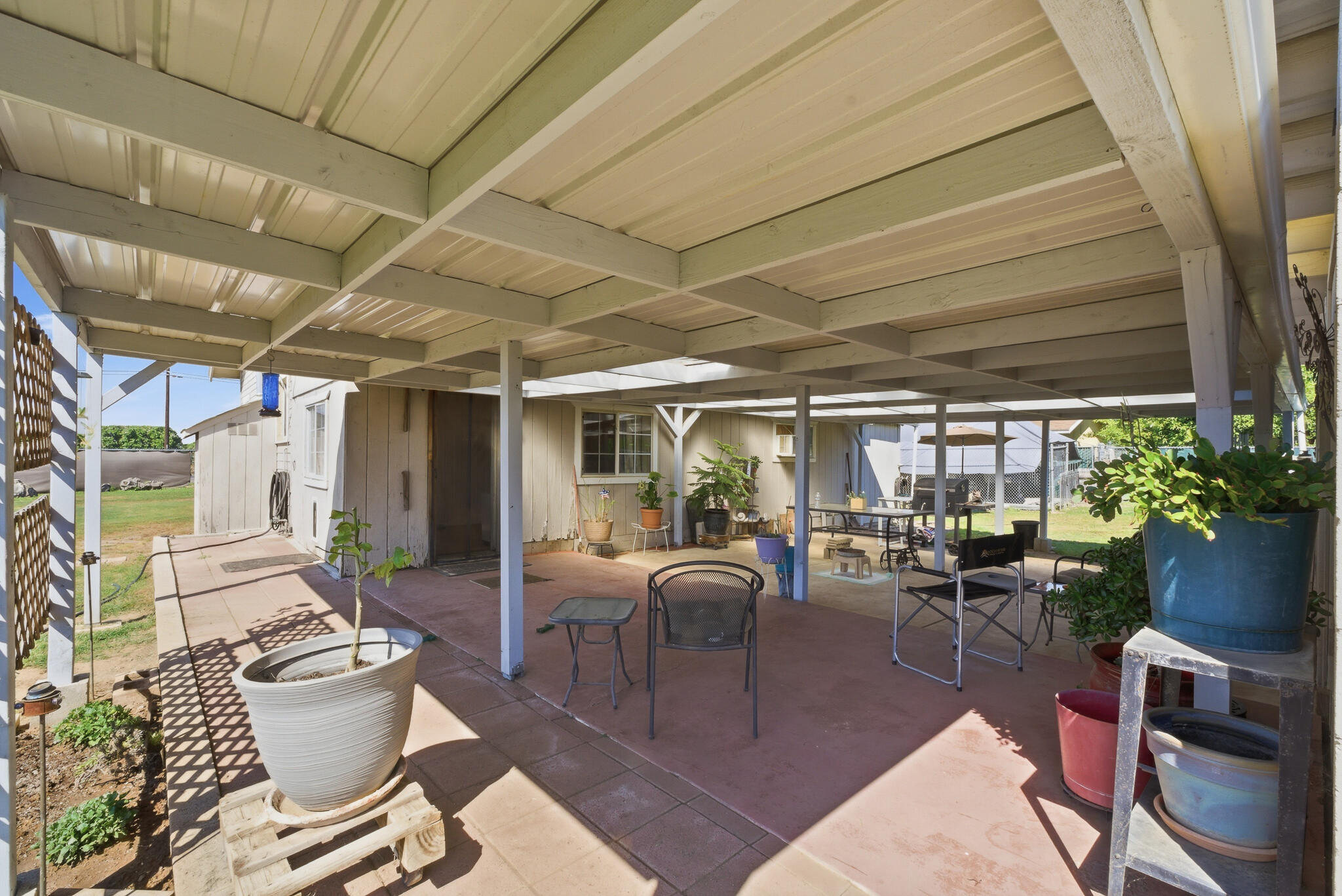 2120 S Kaweah Ave, Exeter, CA 93221