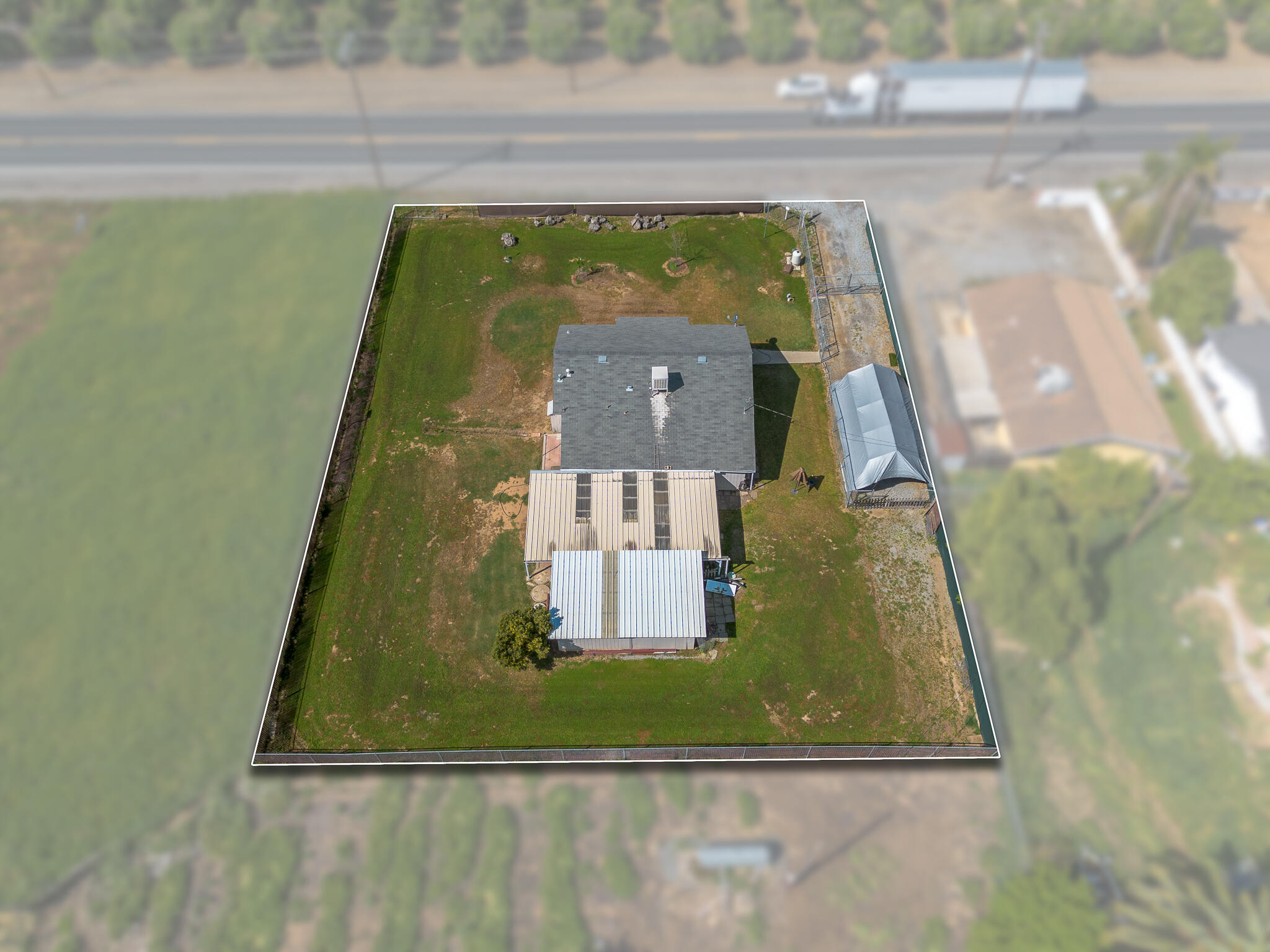 2120 S Kaweah Ave, Exeter, CA 93221