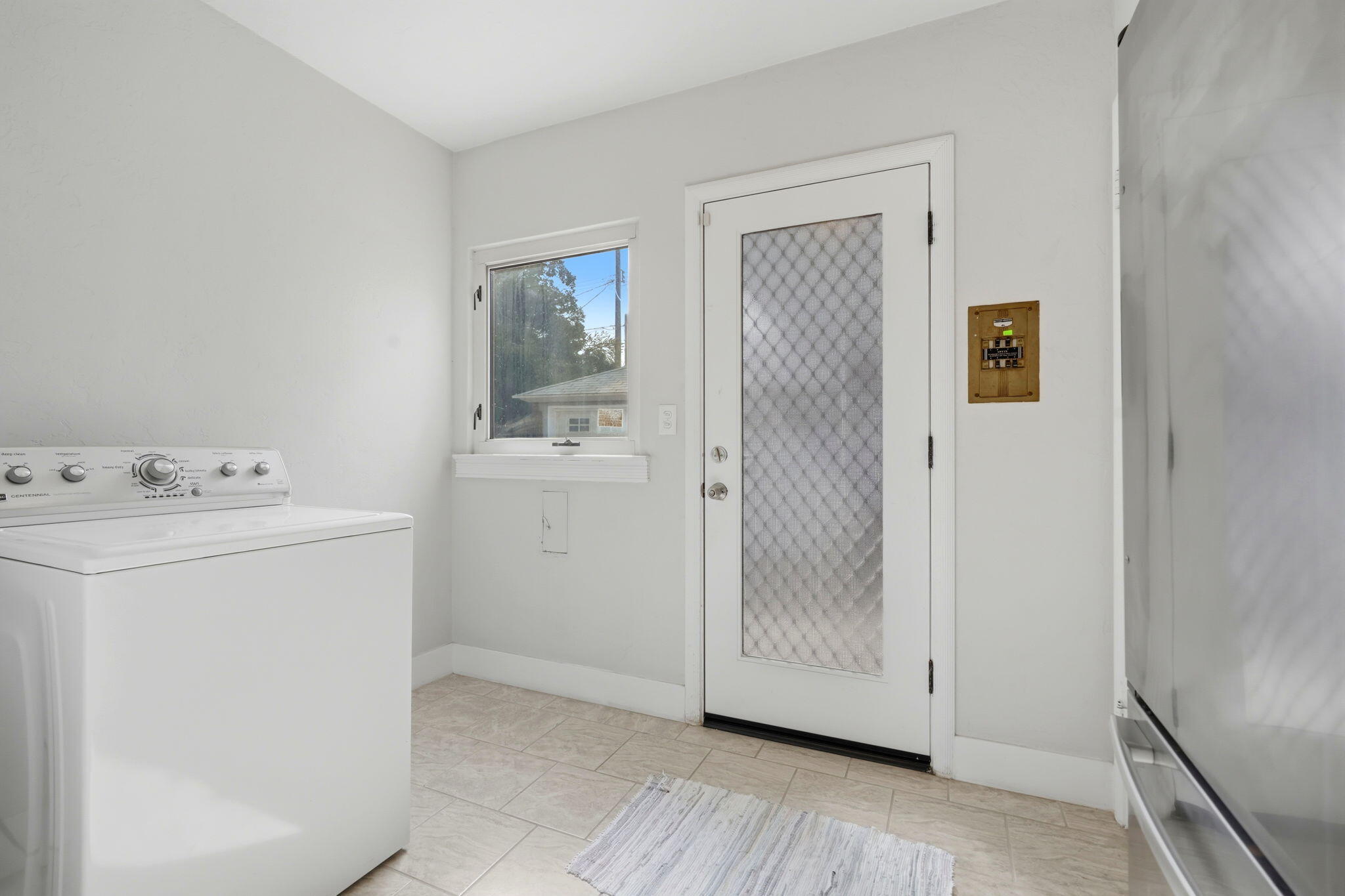 1647 N Harrison Ave, Fresno, CA 93704