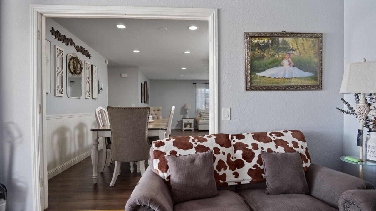 691 Oxford St, Porterville, CA 93257