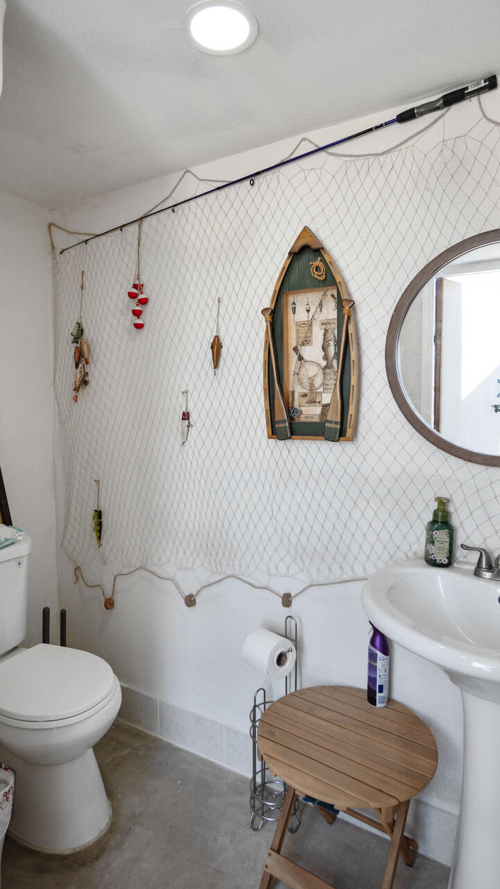 691 Oxford St, Porterville, CA 93257