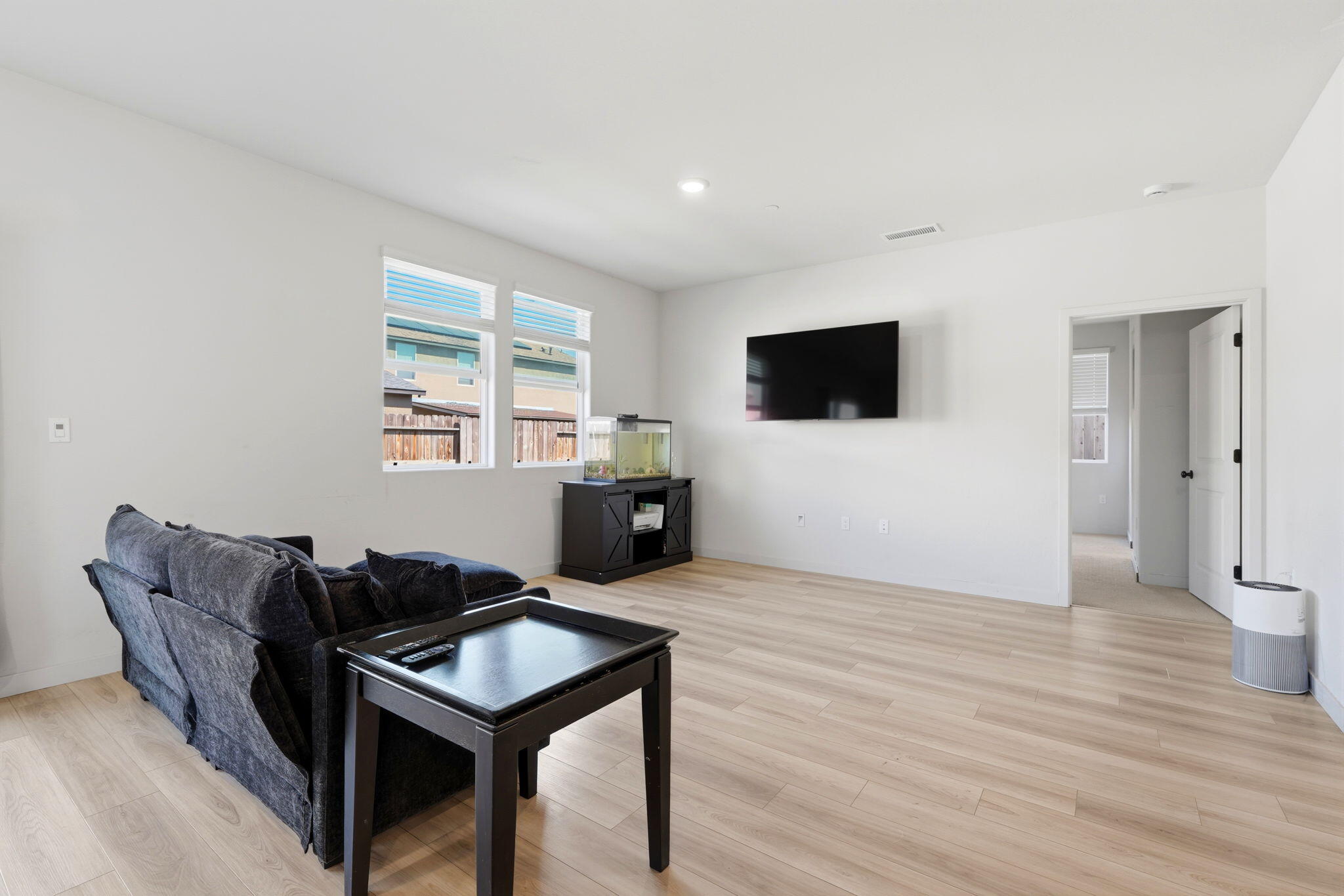 1834 W Twilight St, Hanford, CA 93230