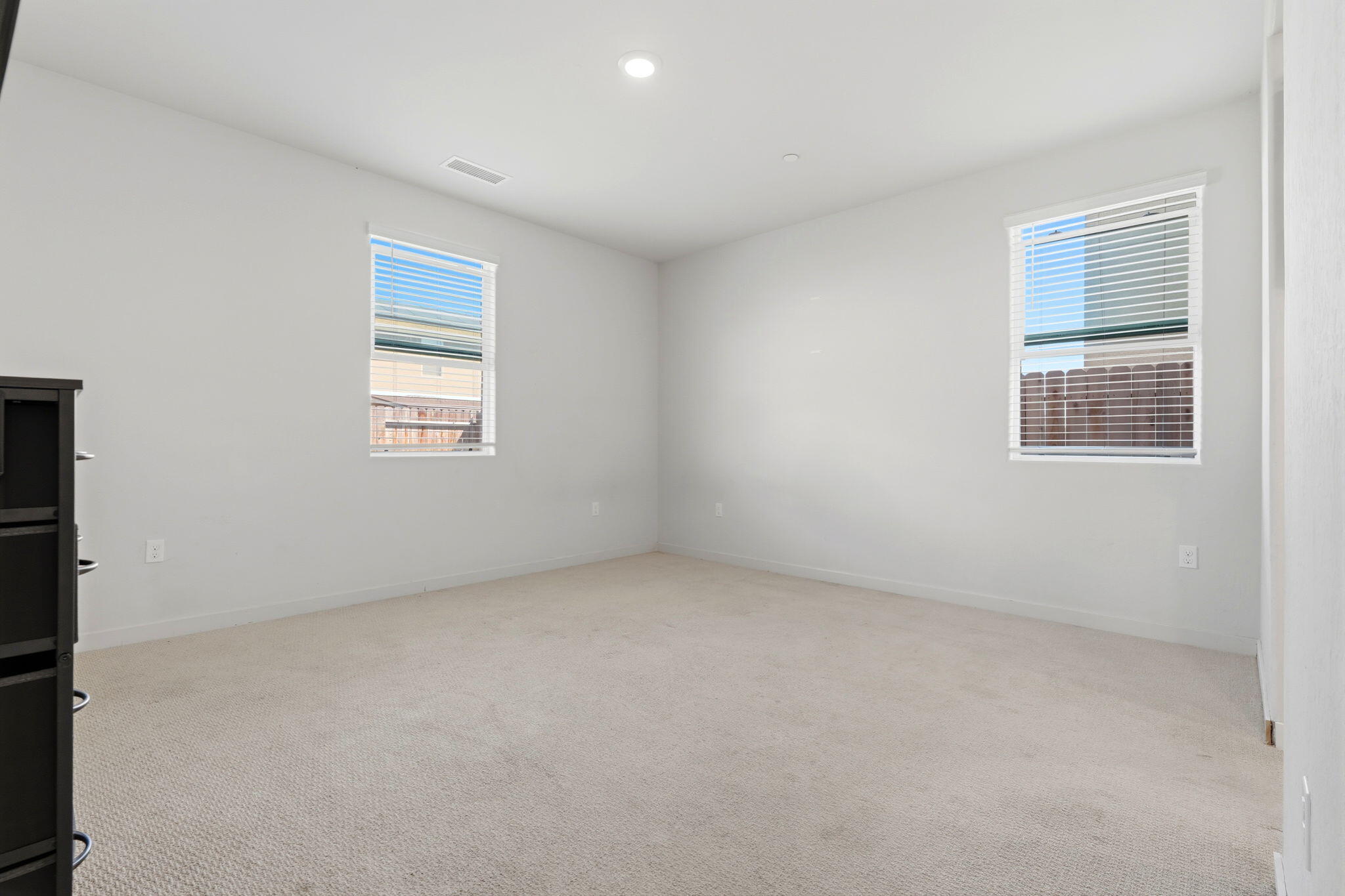 1834 W Twilight St, Hanford, CA 93230