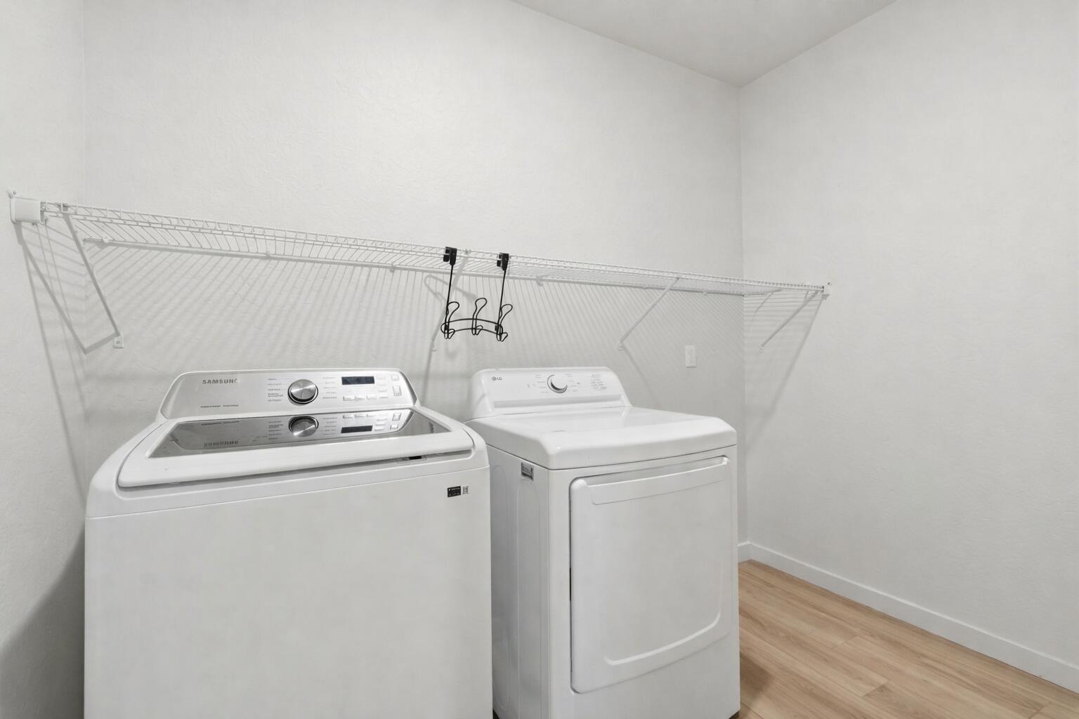 1834 W Twilight St, Hanford, CA 93230