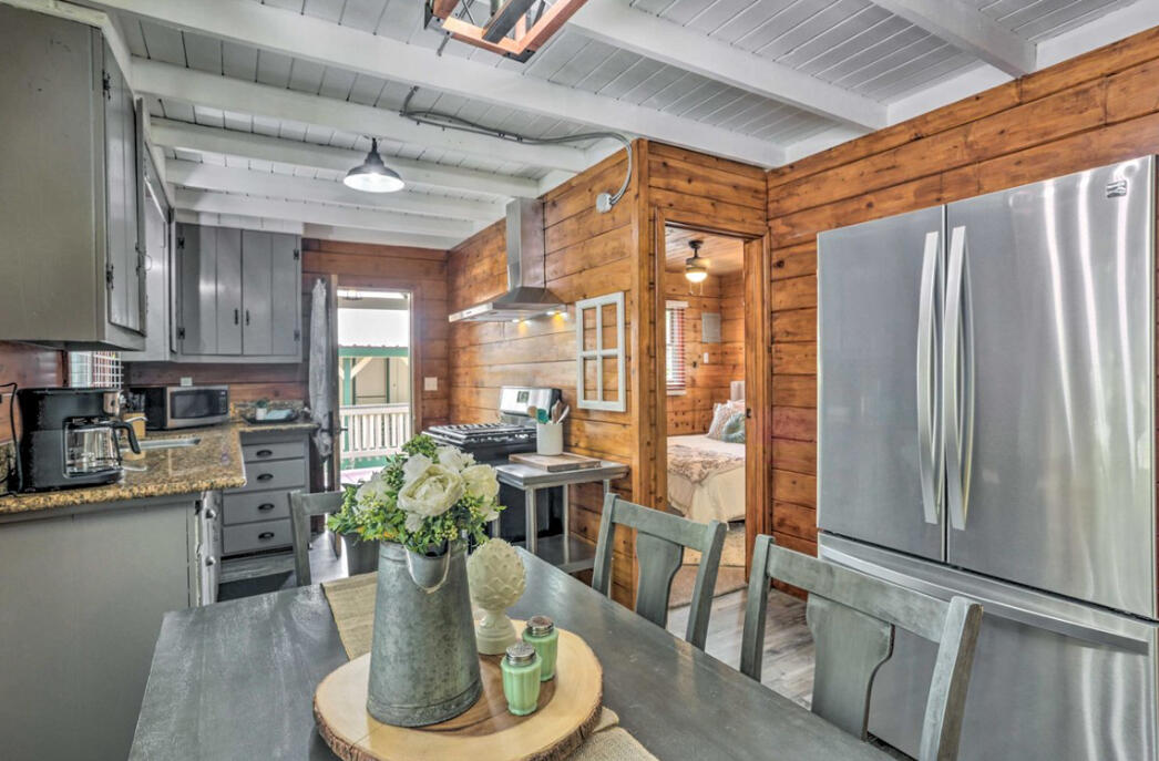 42036 Tollhouse Rd, Shaver Lake, CA 93664