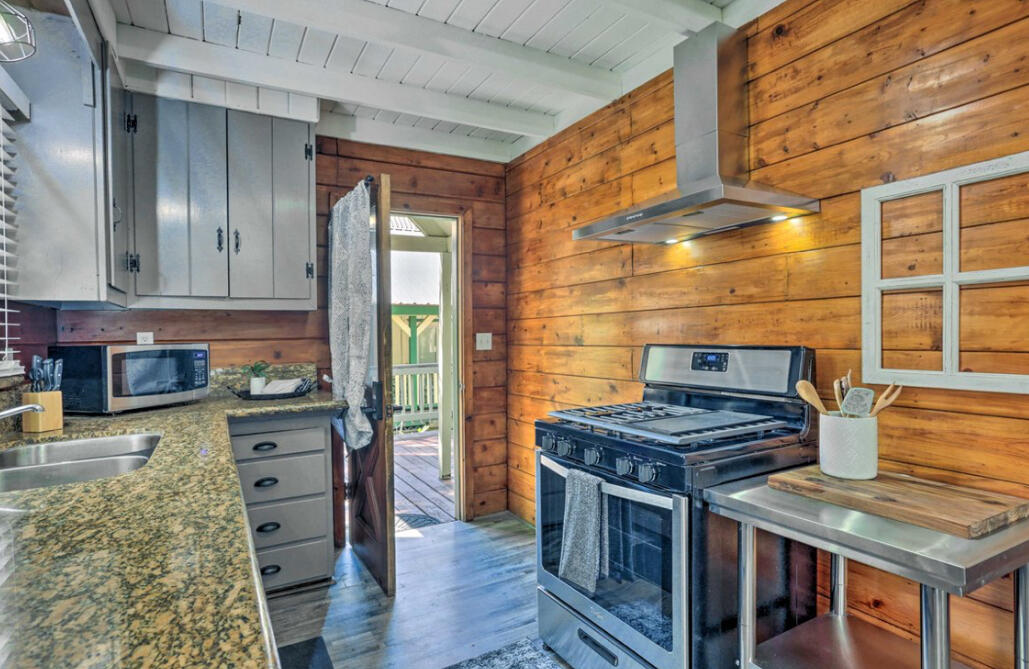 42036 Tollhouse Rd, Shaver Lake, CA 93664