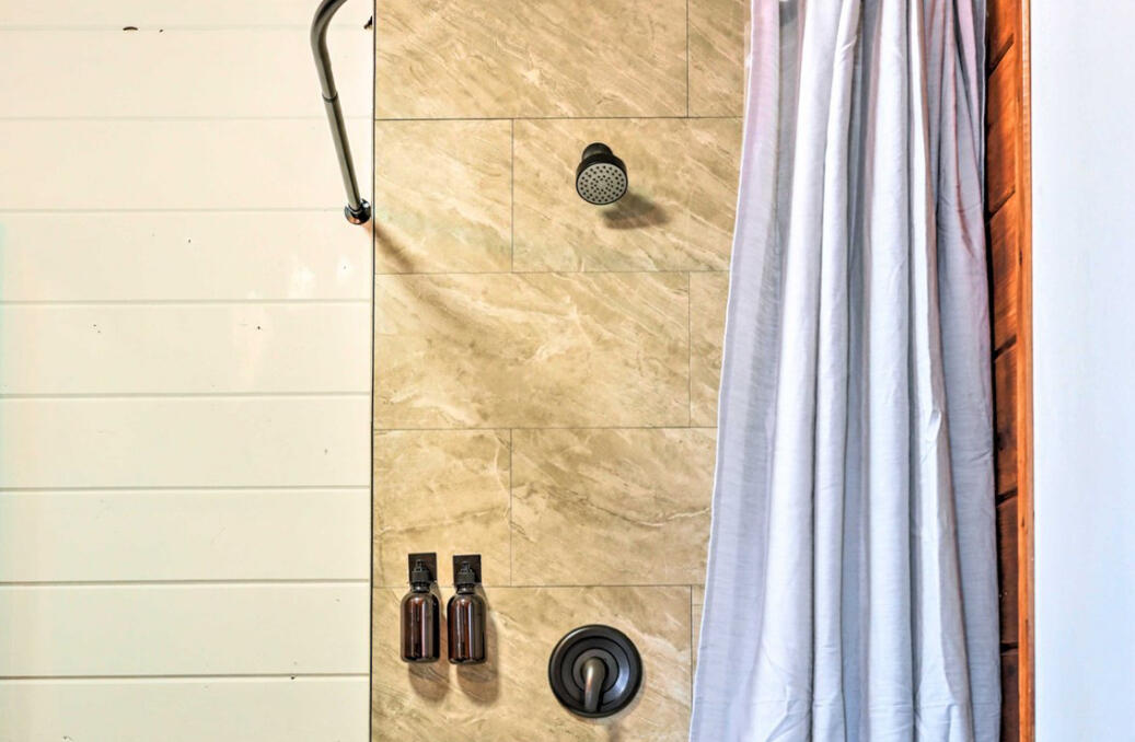 42036 Tollhouse Rd, Shaver Lake, CA 93664