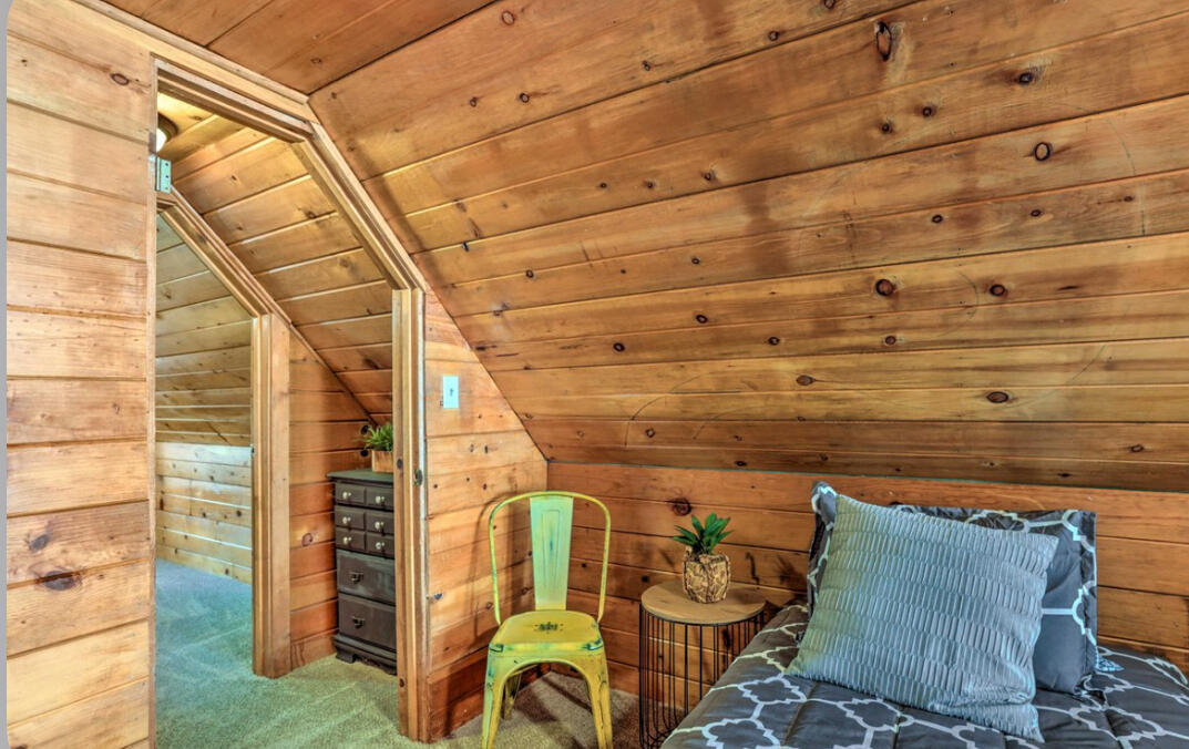 42036 Tollhouse Rd, Shaver Lake, CA 93664