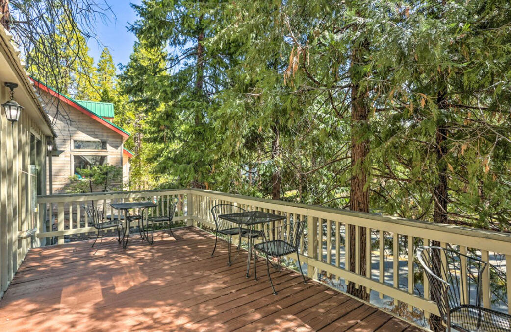 42036 Tollhouse Rd, Shaver Lake, CA 93664