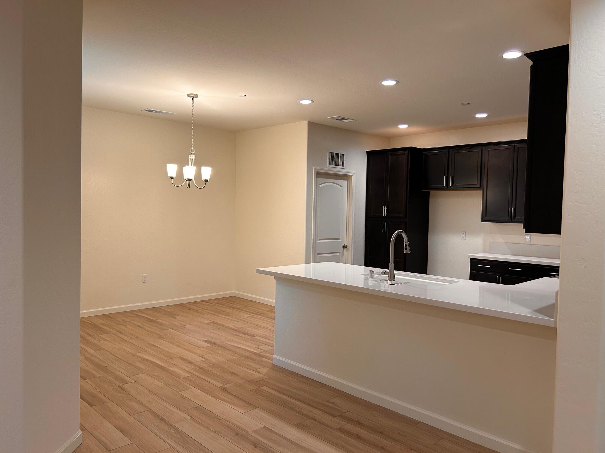 2158 Bolton Ave, Tulare, CA 93274