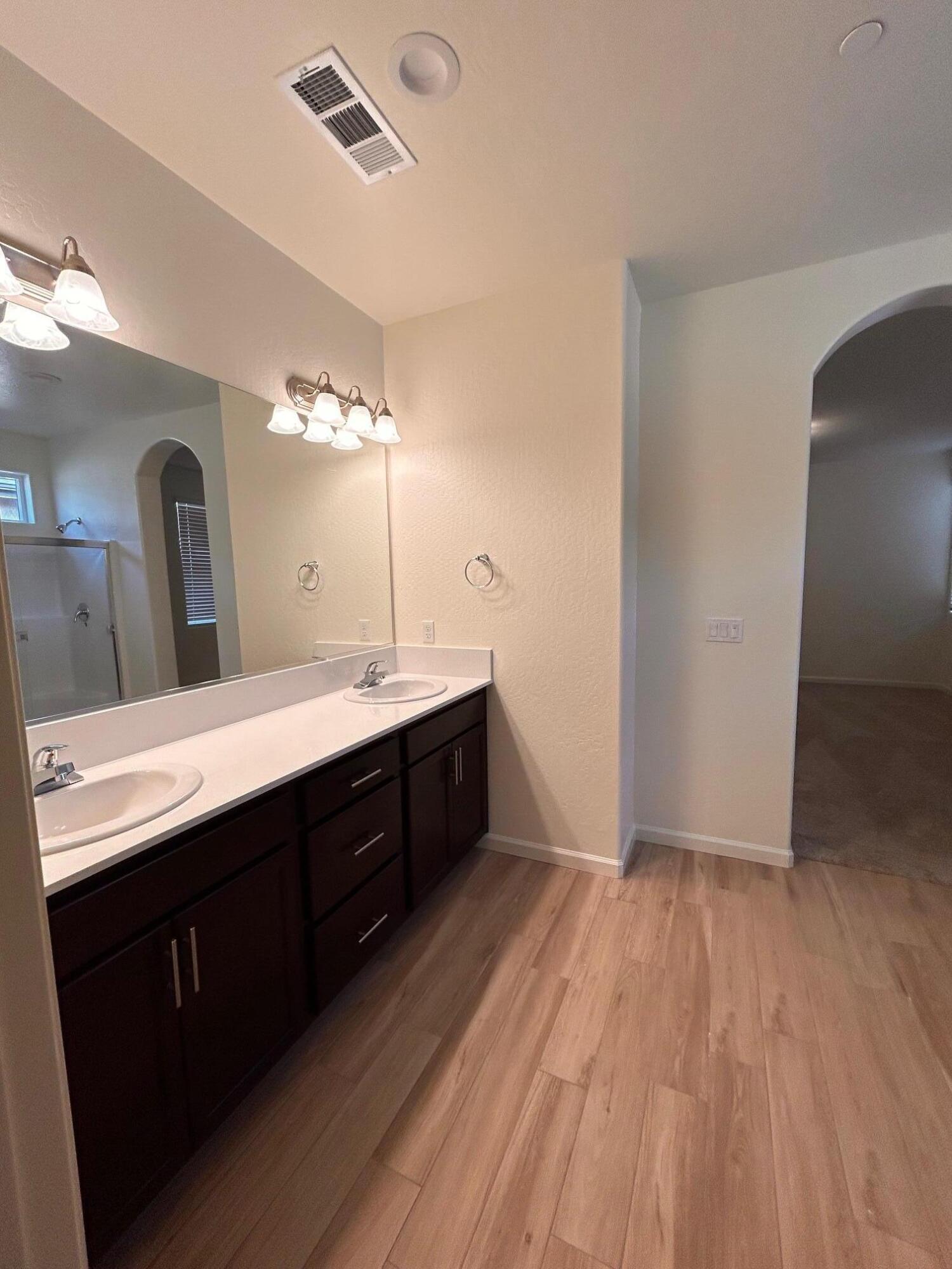 2158 Bolton Ave, Tulare, CA 93274